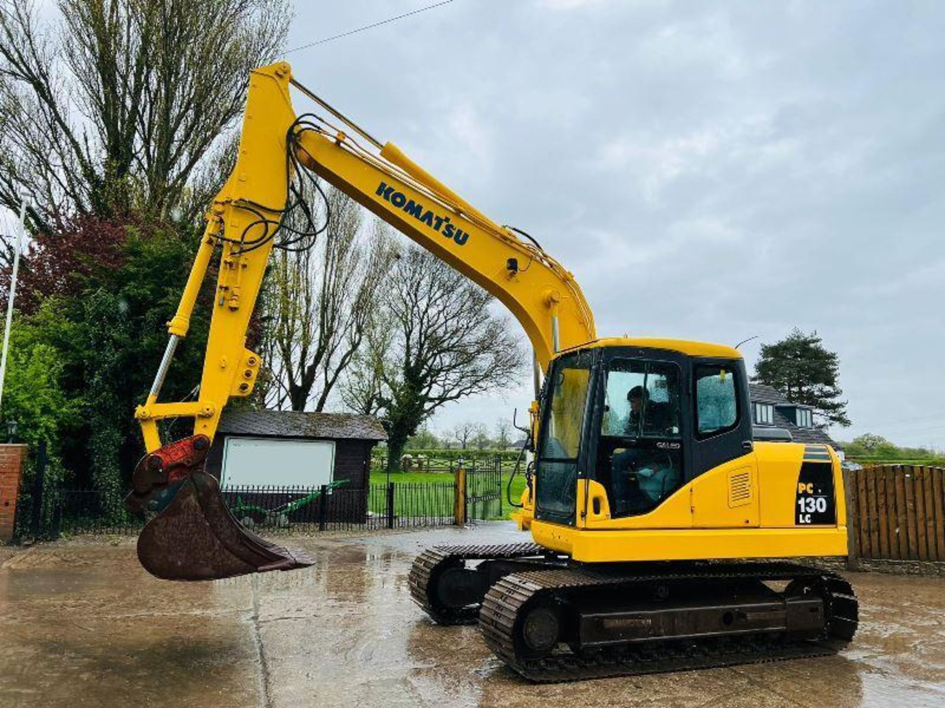 KOMATSU PC130 TRACKED EXCAVATOR C/W QUICK HITCH & BUCKET - Bild 19 aus 20