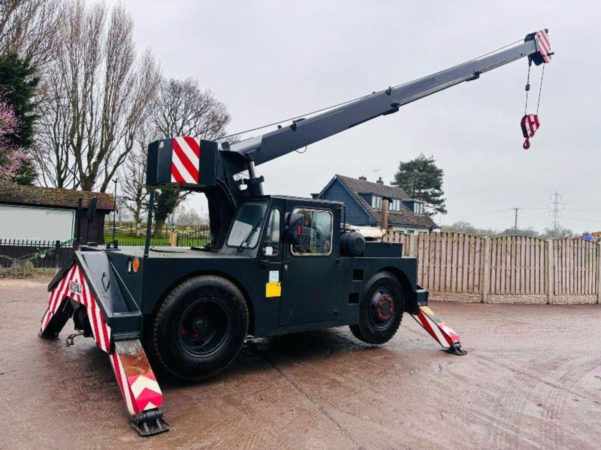 GROVES IND36 MOBILE CRANE C/W DOUBLE PUSH OUT BOOM - Image 15 of 17