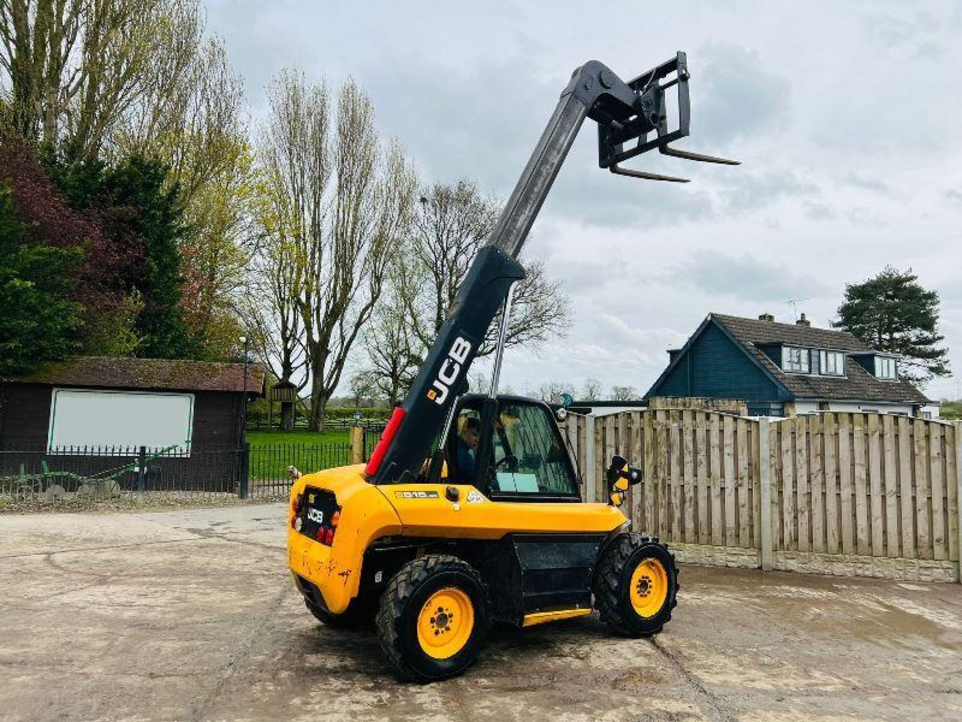 JCB 515-40 4WD TELEHANDLER C/W PALLET TINES - Image 5 of 20