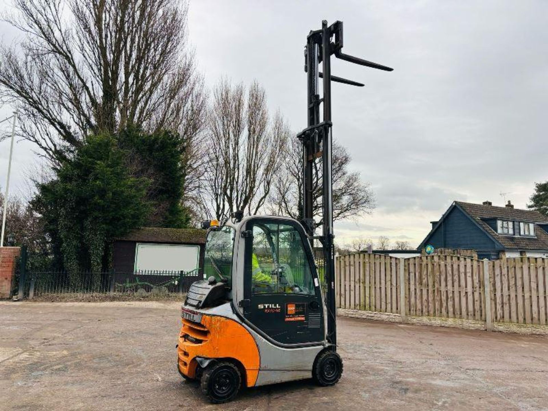 STILL RX70-16 DIESEL FORKLIFT *YEAR 2016* C/W SIDE SHIFT - Image 2 of 14