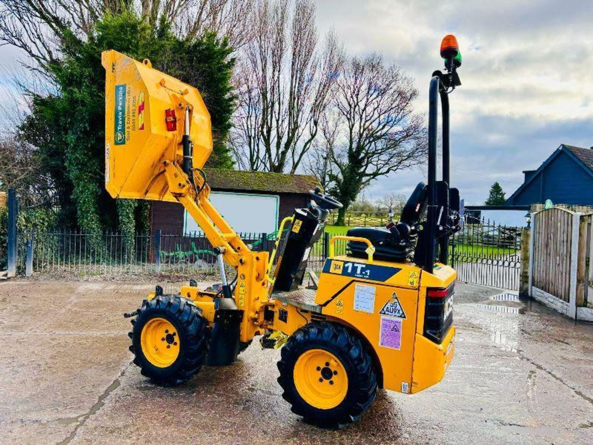 JCB 1T-T HIGH TIP 4WD DUMPER * YEAR 2018, ONLY 762 HOURS* - Bild 6 aus 17