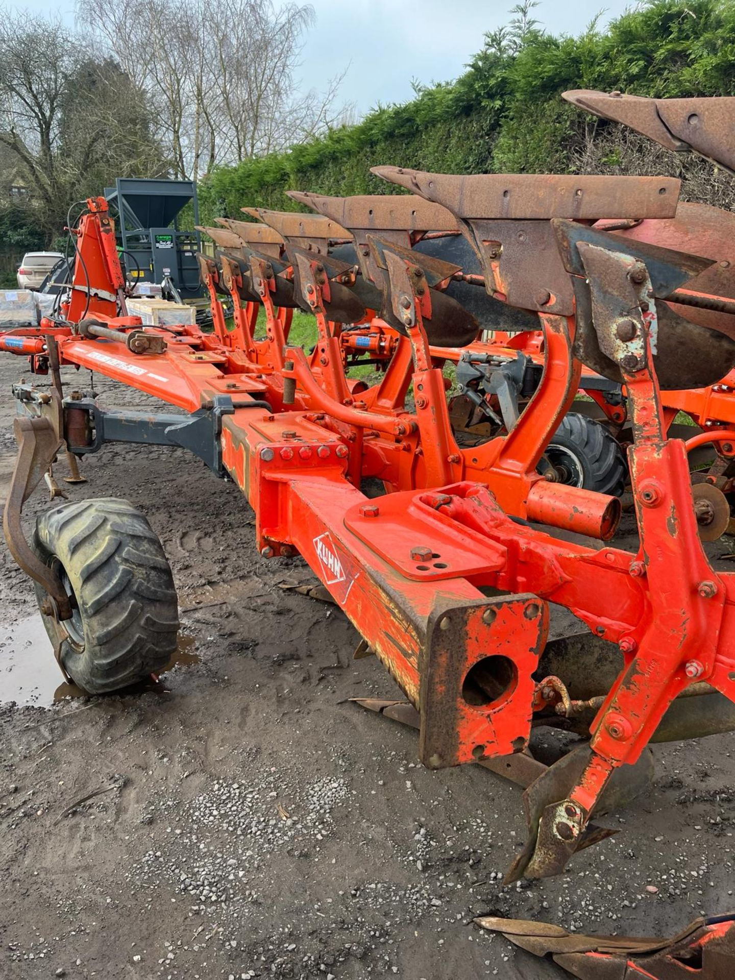 KUHN MULTIMASTER 180 6 FARROW PLOUGH