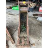 DIGGER BUCKET - 360B, 360PG, 80 PINS