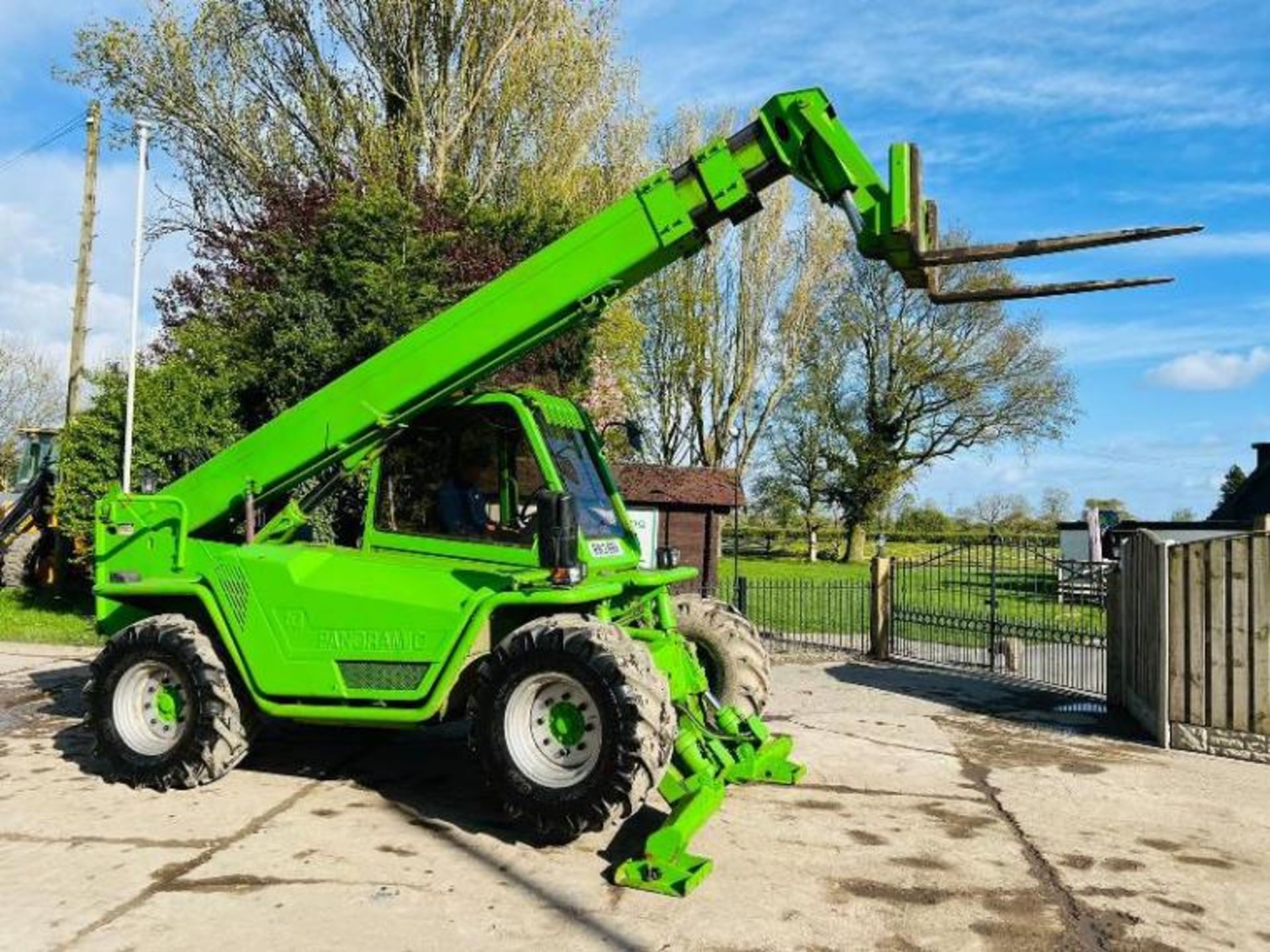 MERLO P35.13 4WD TELEHANDLER *ROAD REGISTERED* C/W PALLET TINES - Image 13 of 17