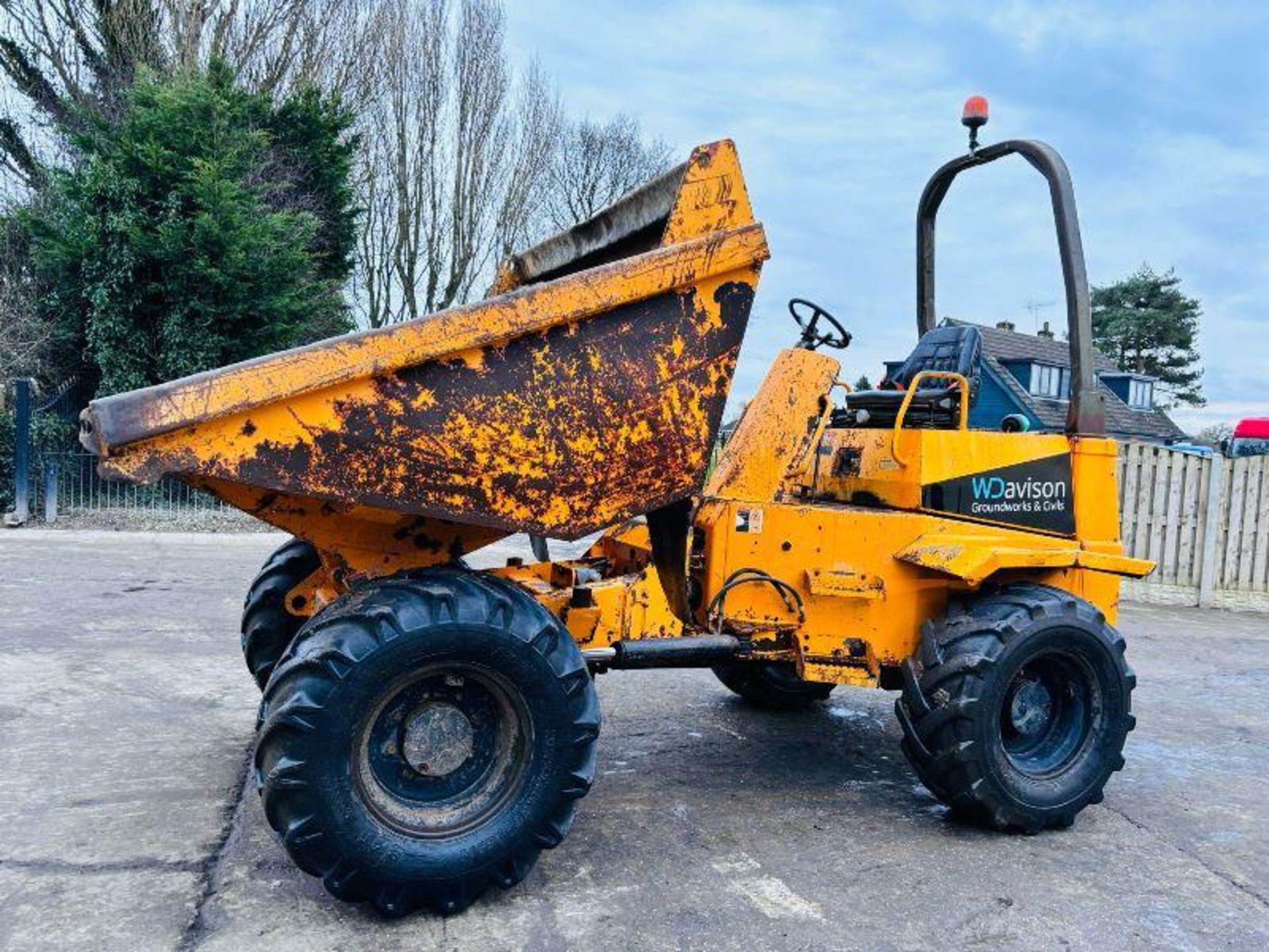 THWAITES 6 TON 4WD DUMPER C/W ROLE BAR