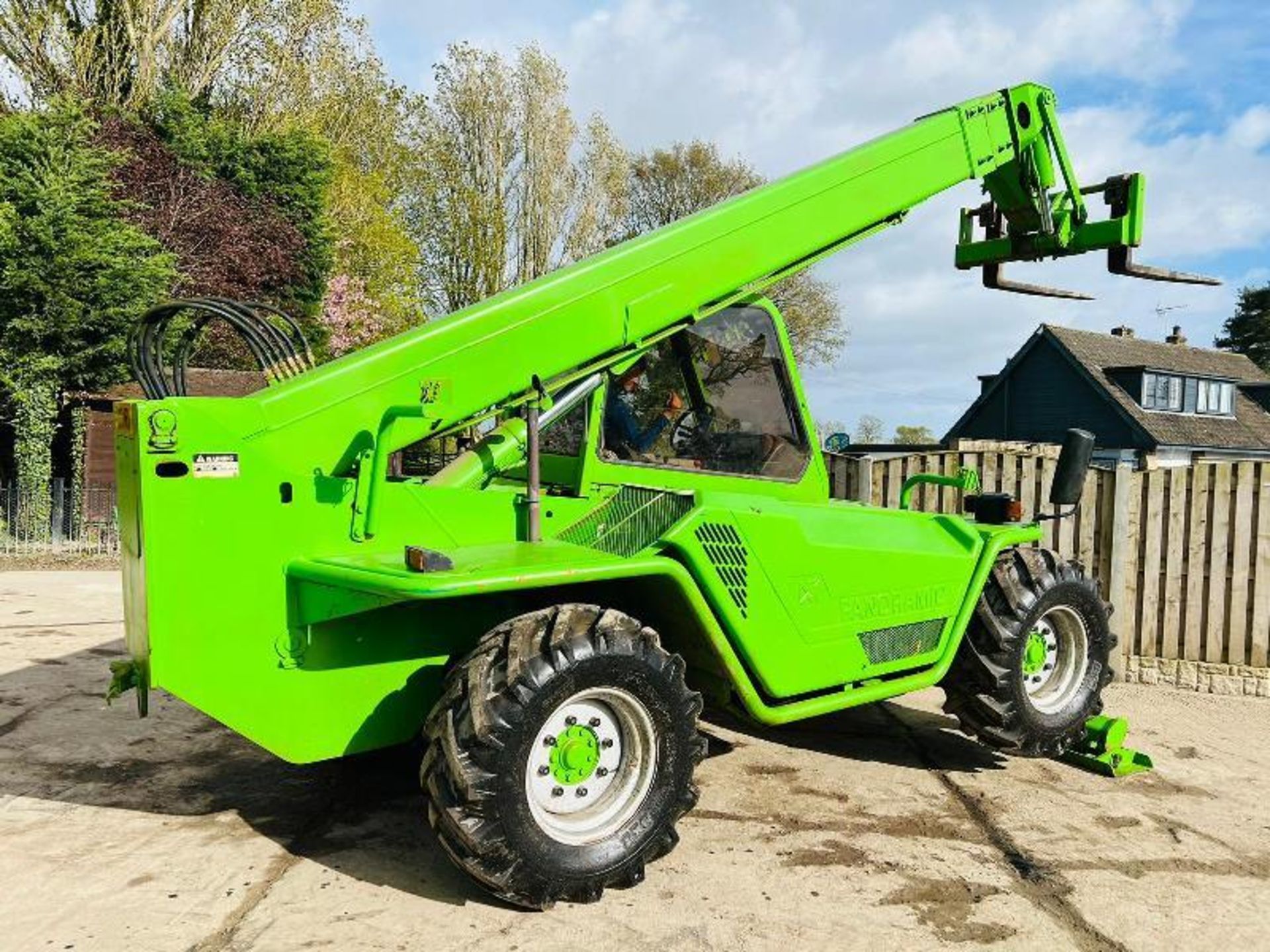 MERLO P35.13 4WD TELEHANDLER *ROAD REGISTERED* C/W PALLET TINES - Image 8 of 17