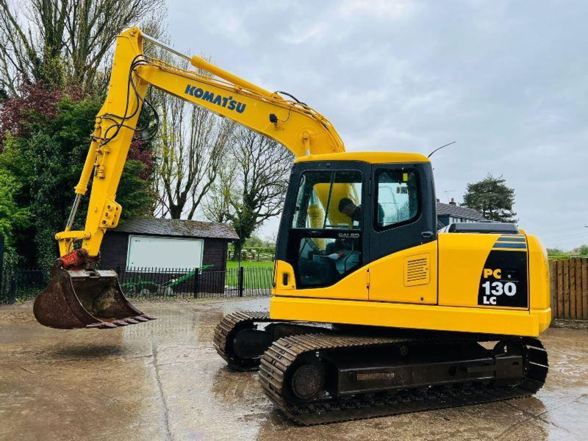 KOMATSU PC130 TRACKED EXCAVATOR C/W QUICK HITCH & BUCKET - Image 4 of 20