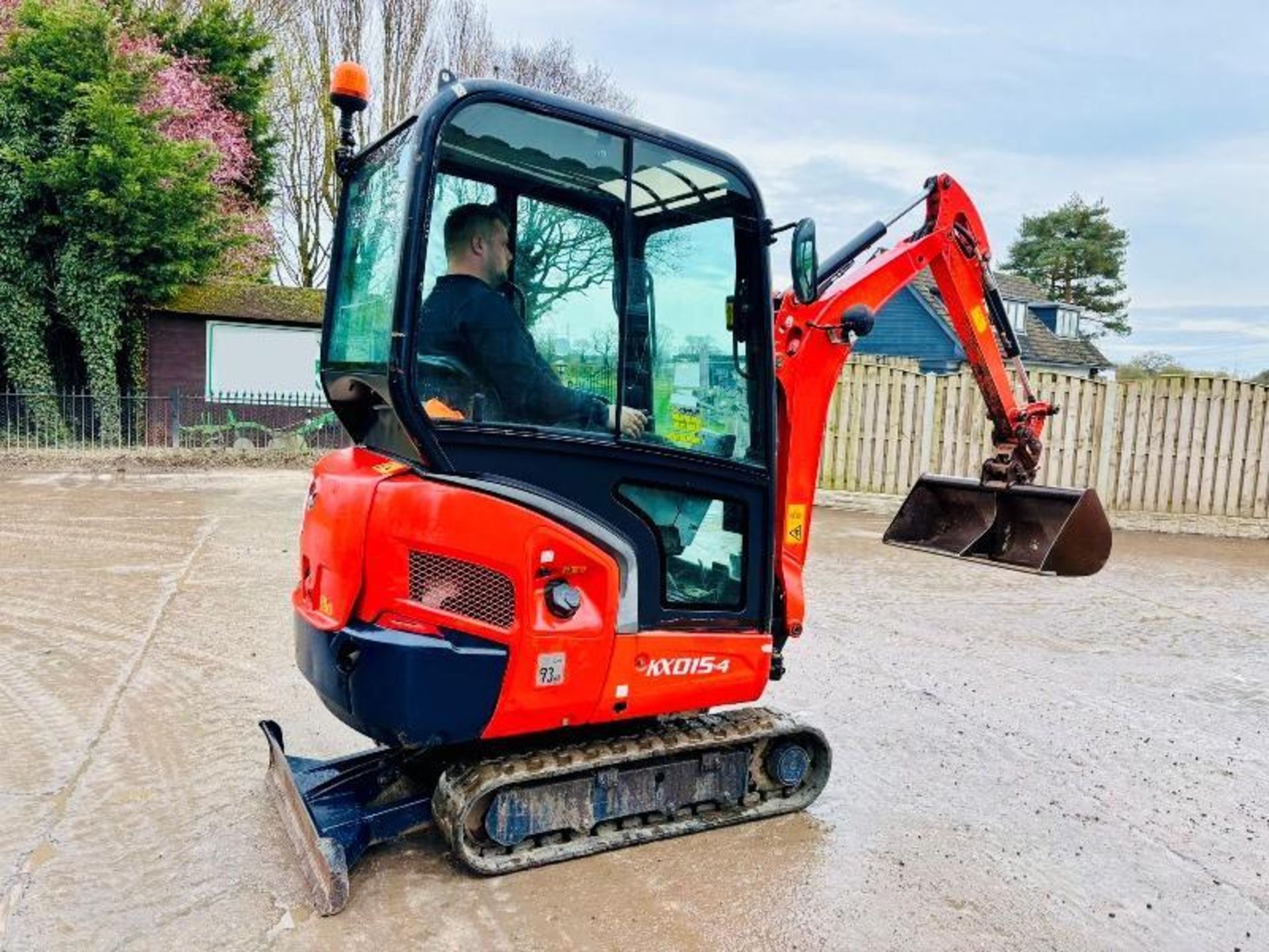 KUBOTA KX015-4 TRACKED EXCAVATOR *YEAR 2011* C/W QUICK HITCH & BUCKET - Image 14 of 14