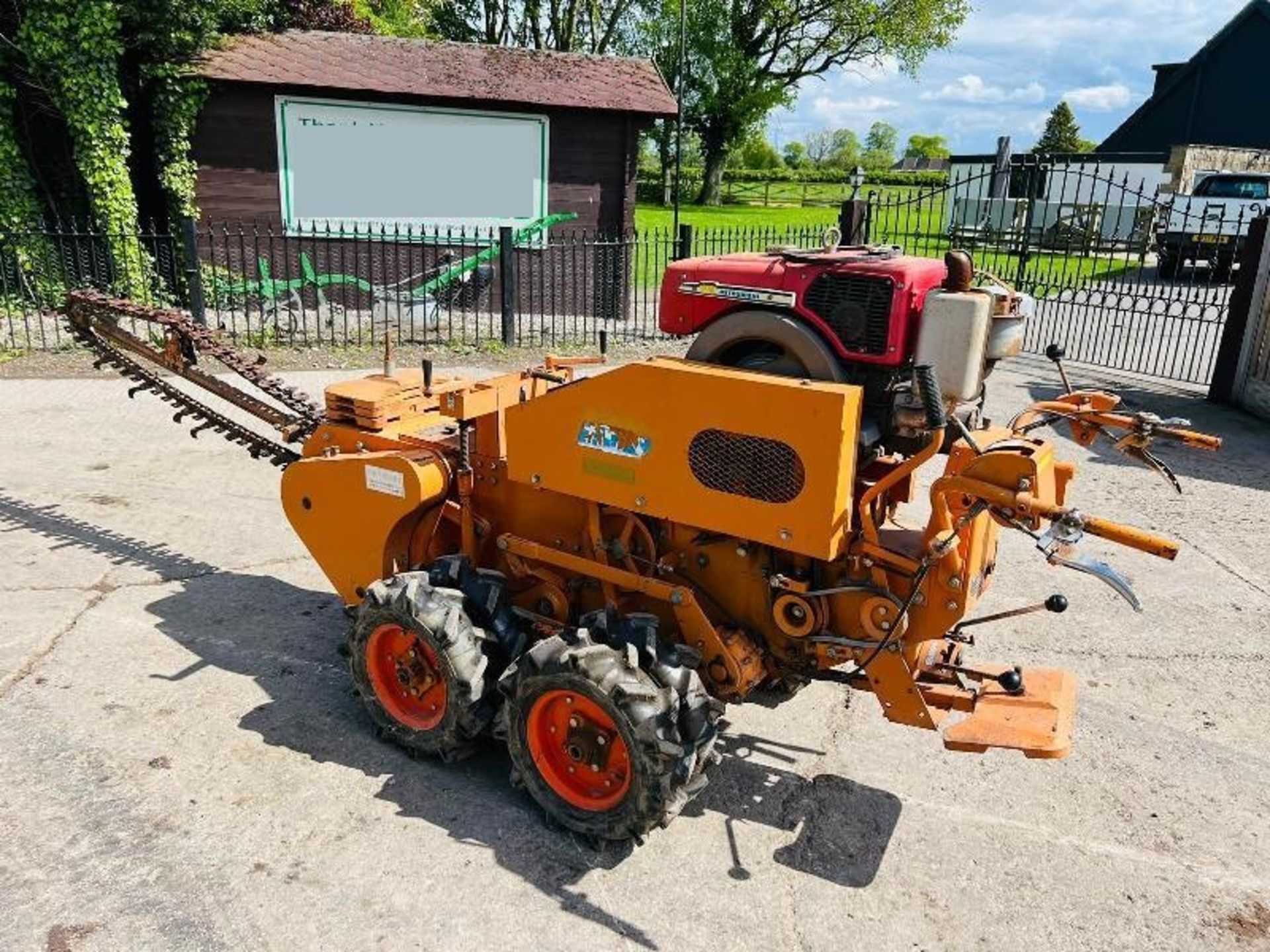 KAWABE TFC250WL DIESEL PEDESTRIAN WALK BEHIND TRENCHER - Image 5 of 11