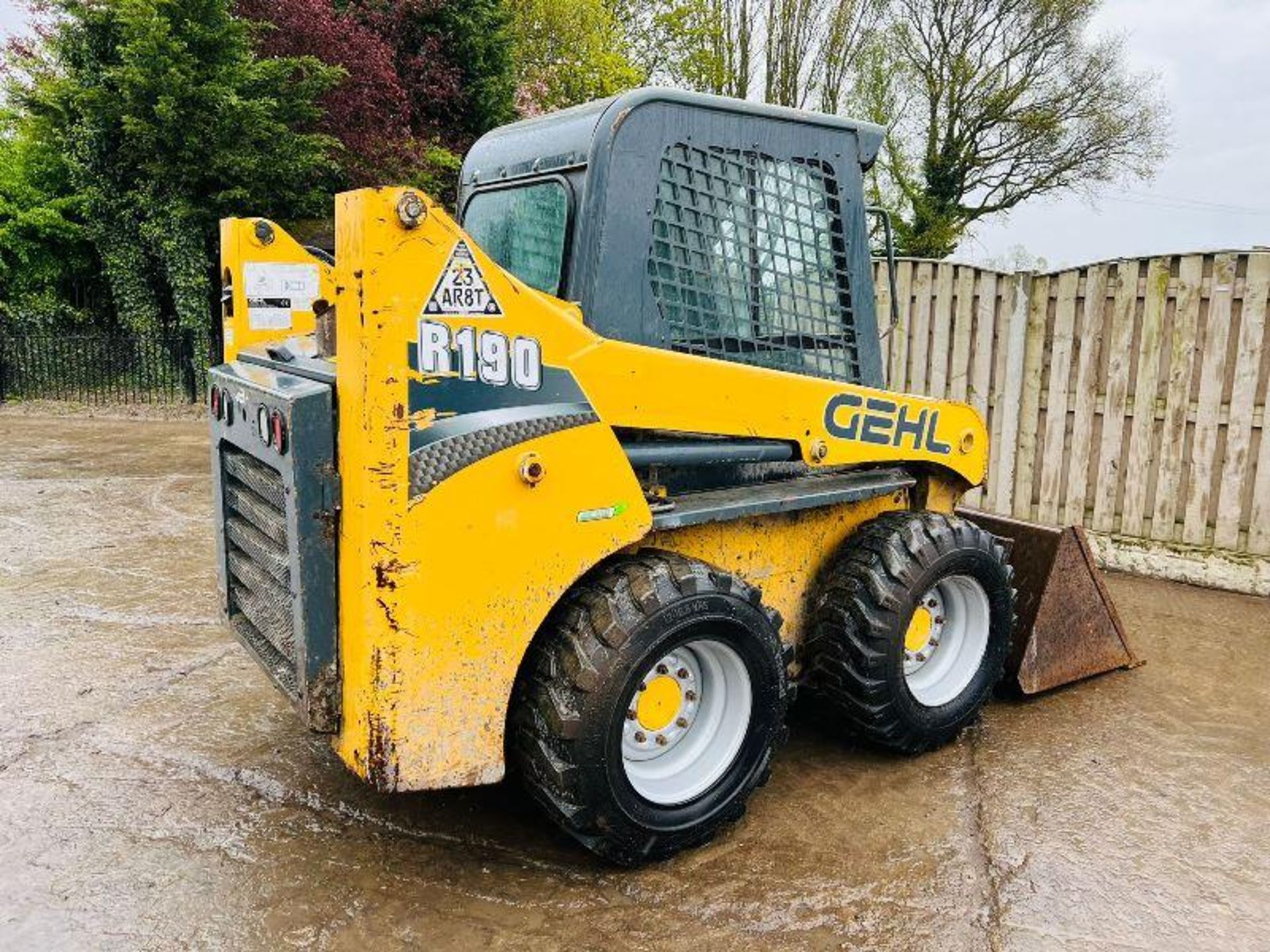 GEHL R190 4WD SKIDSTEER *YEAR 2017, 2875HOURS * C/W BUCKET - Image 16 of 19