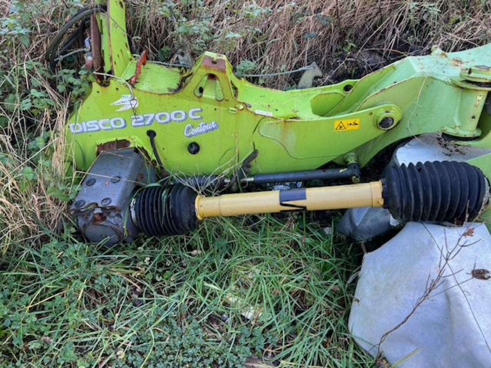 2010 CLAAS 2700 CONTOUR TRACTOR MOWER - Image 5 of 6