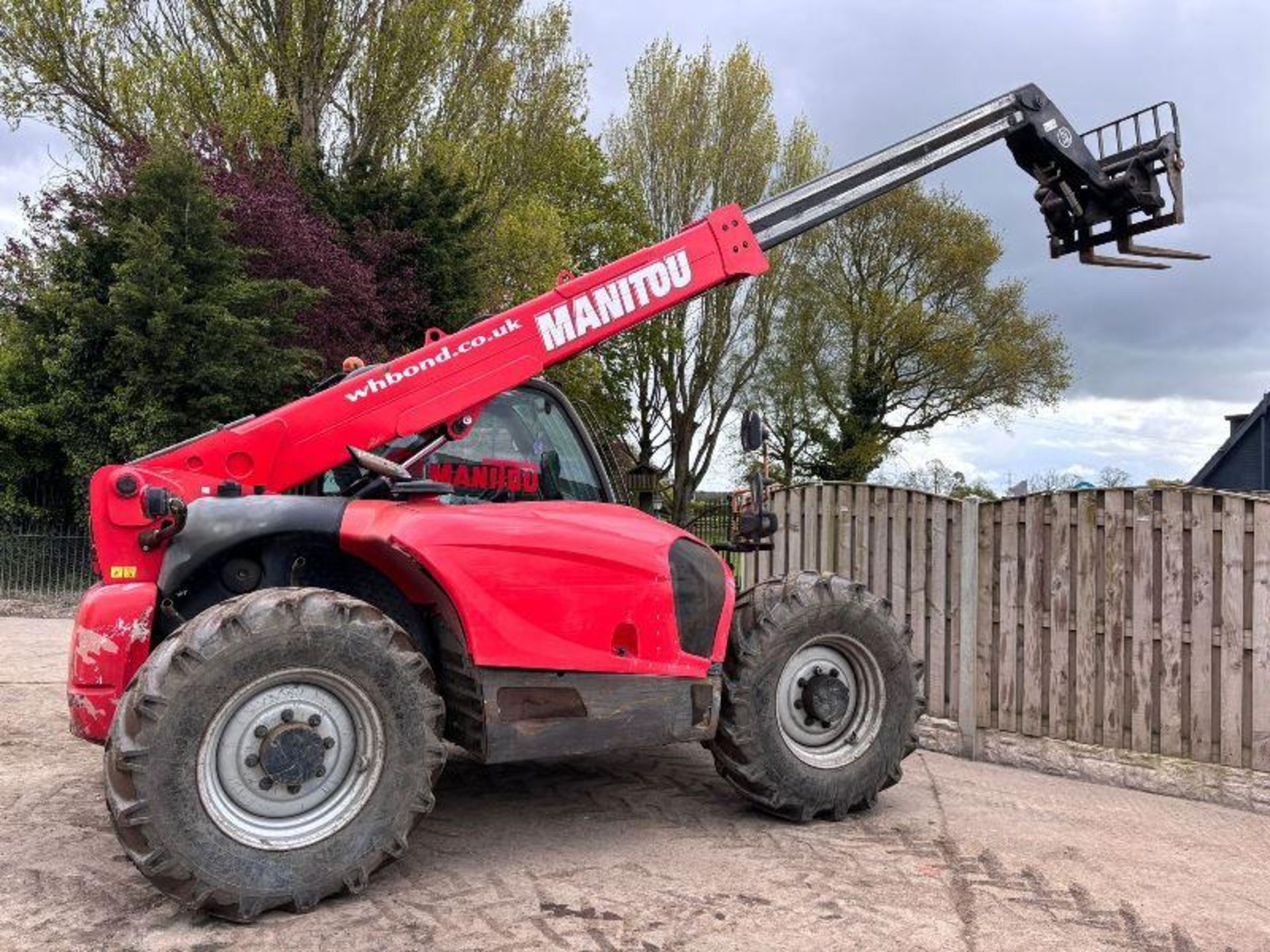 MANITOU MT732 4WD TELEHANDLER *YEAR 2014* C/W PALLET TINES  - Image 13 of 19