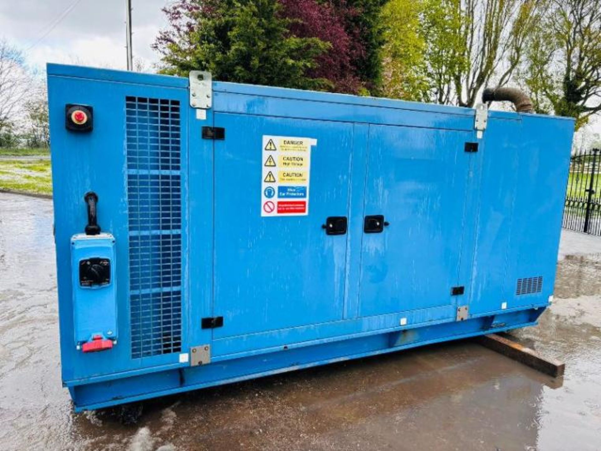 MECCALTE ECP34-1L/4 156KVA GENERATOR *YEAR 2009* C/W VOLVO ENGINE 