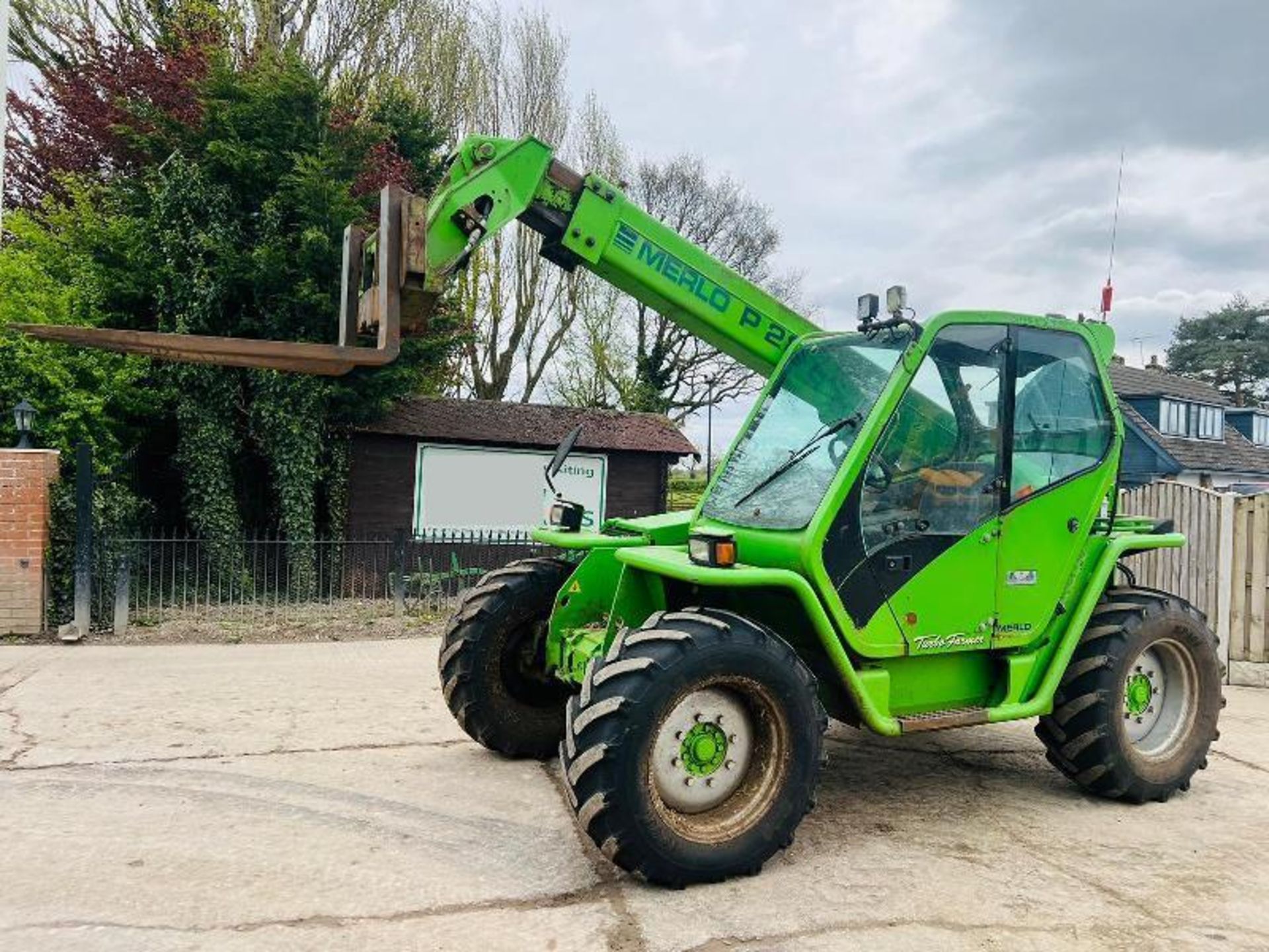 MERLO P28.7 4WD TELEHANDLER*AG SPEC* C/W PICK UP HITCH - Bild 13 aus 14