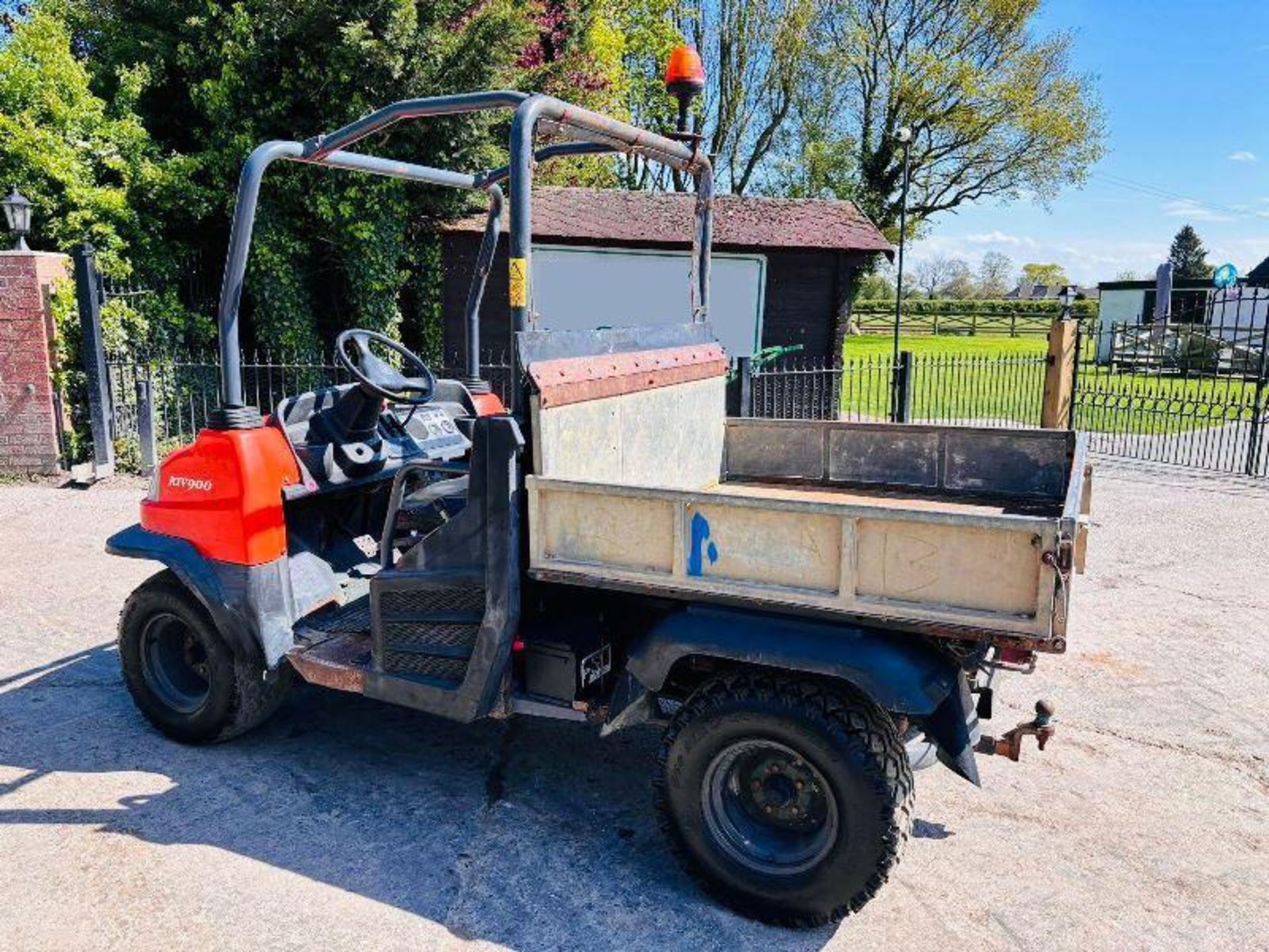 KUBOTA RTV900-EU 4WD DIESEL UTV *YEAR 2014* C/W POWER STEERING - Bild 7 aus 14