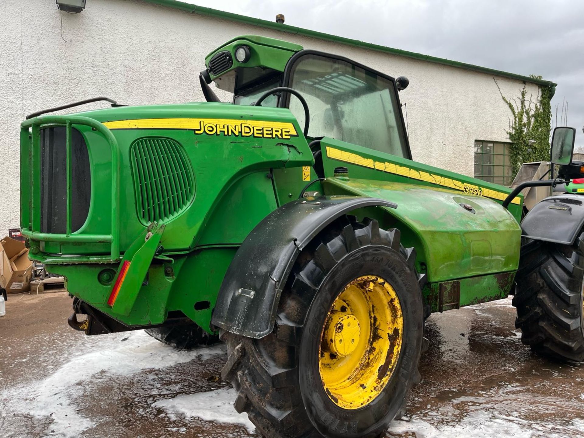 2004 JOHN DEERE 3220 TELEHANDLER - Image 16 of 19