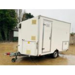 SINGLE AXLE SHOWER BLOCK C/W HONDA GENERATOR