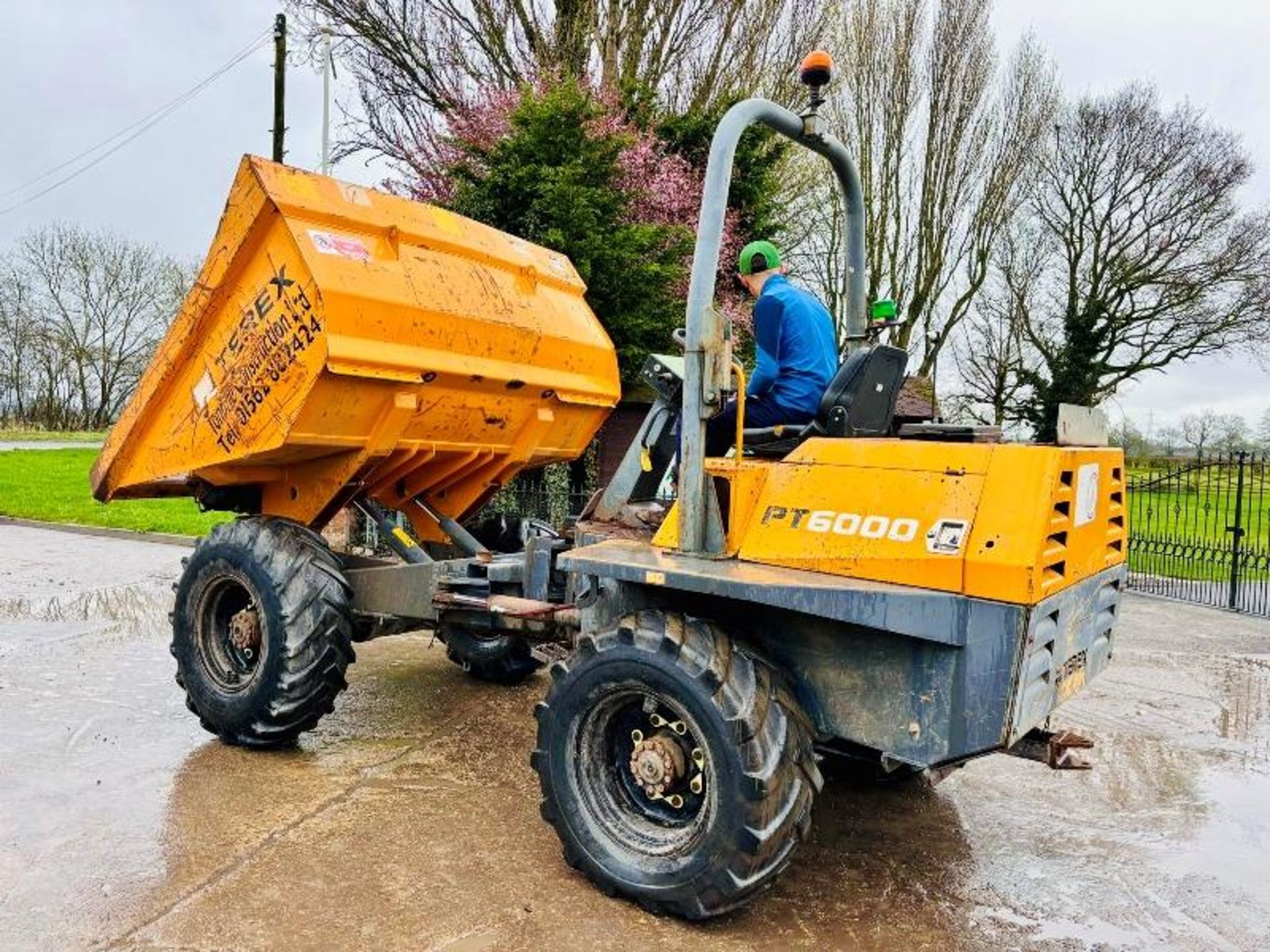 BENFORD 6000 4WD DUMPER *YEAR 2007* C/W ROLE BAR - Image 6 of 17