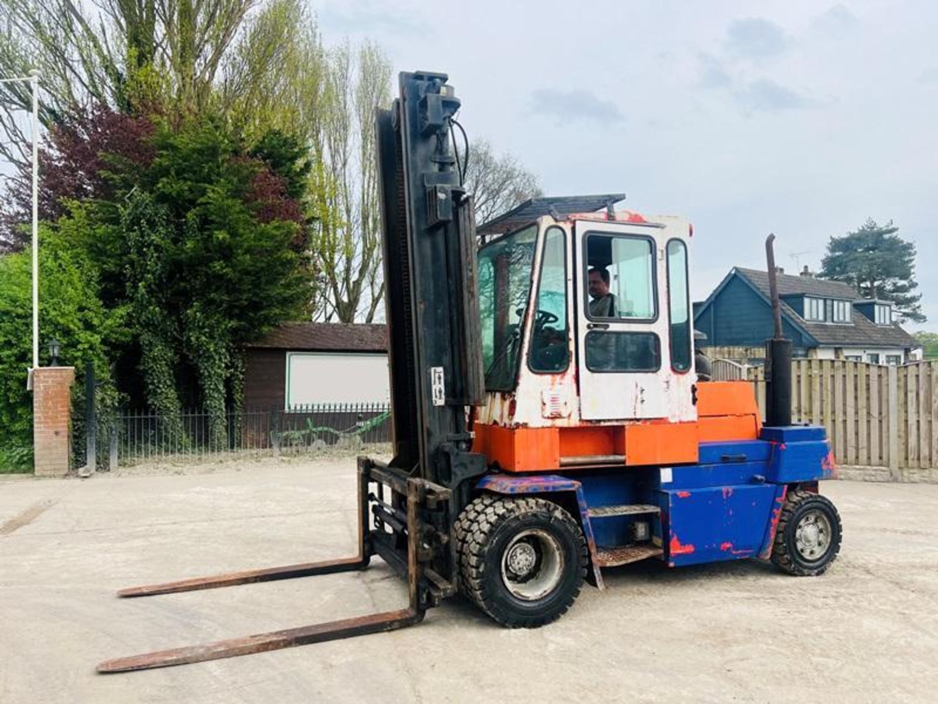 KALMAR DC7.5-600 7.5 TON FORKLIFT C/W TINE POSITIONER & SIDE SHIFT - Image 10 of 12