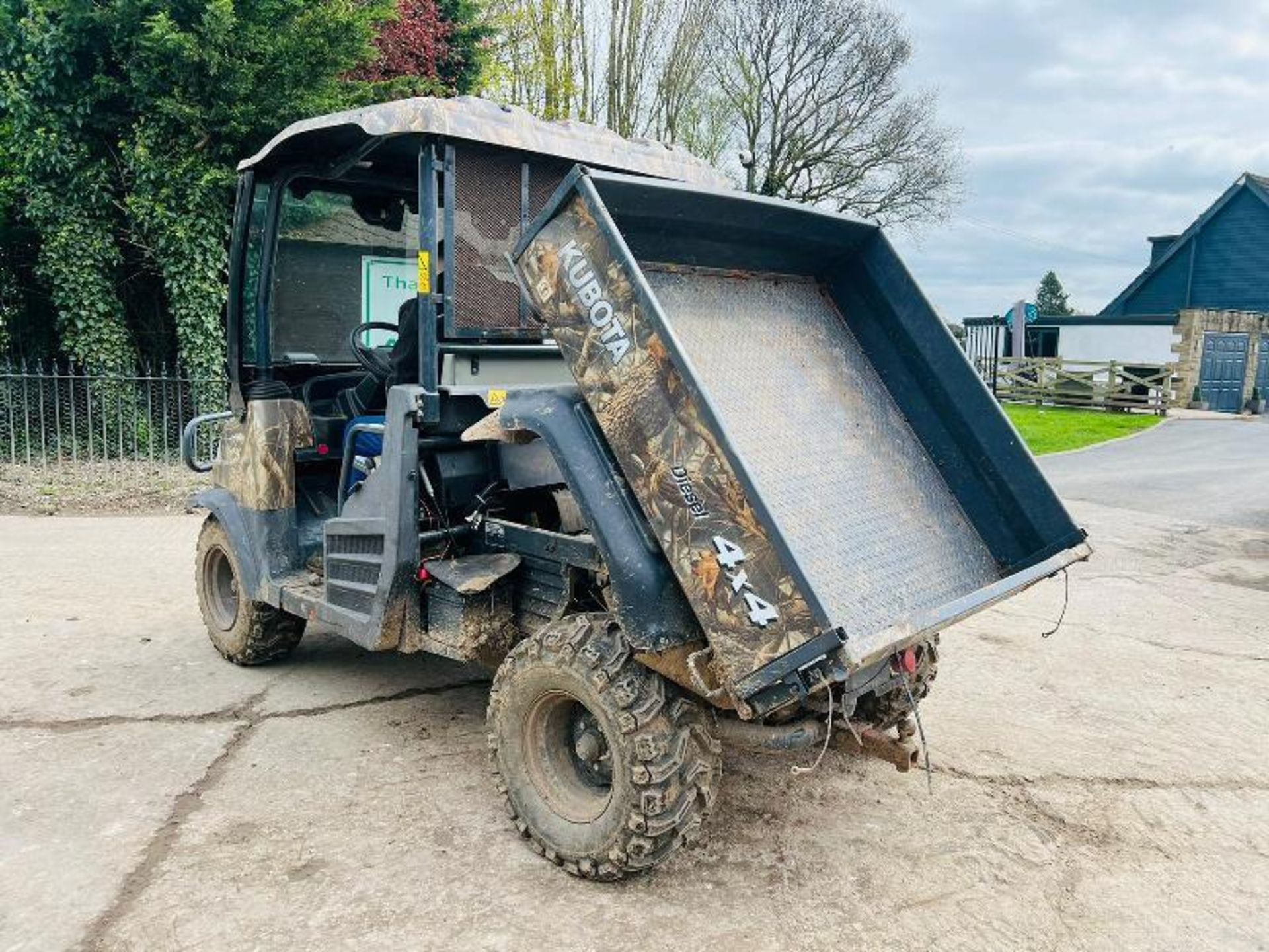 KUBOTA RTV900-EU 4WD DIESEL UTV *YEAR 2014 * C/W POWER STEERING - Image 5 of 13