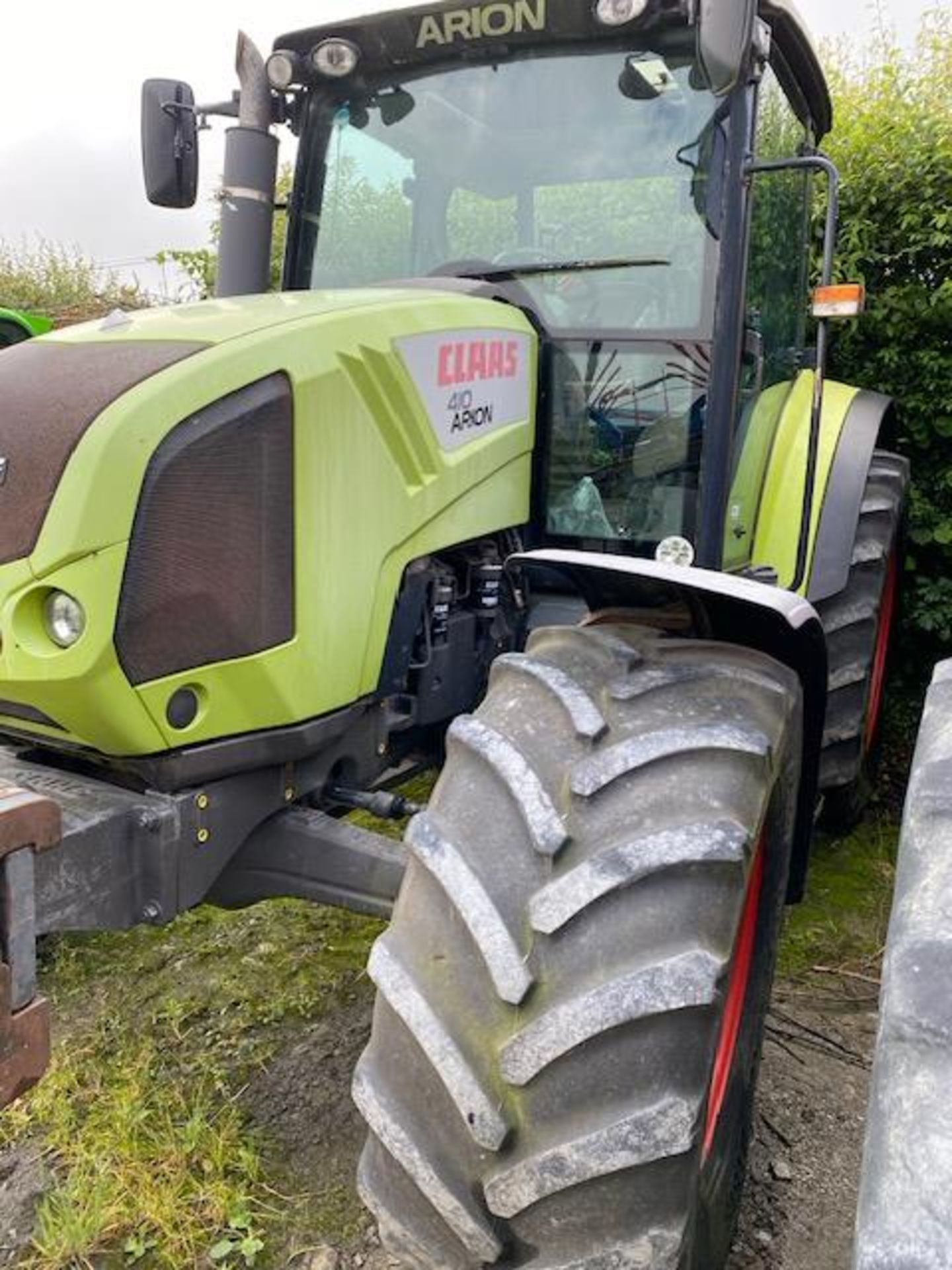2010 CLAAS ARION 410 TRACTOR - LOW GENUINE HOURS