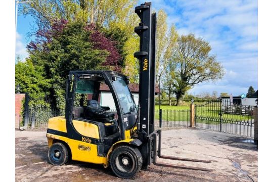 YALE GDP35 DIESEL FORKLIFT *YEAR 2011* C/W PALLET TINES & SIDE SHIFT - Image 8 of 11