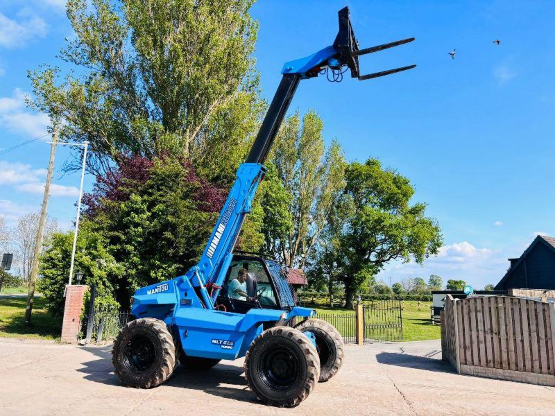 MANITOU MLT628 TELEHANDLER *AG-SPEC* C/W PICK UP HITCH  - Image 11 of 16