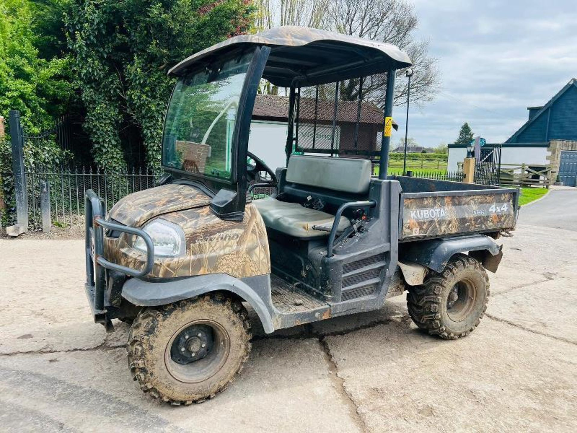 KUBOTA RTV900-EU 4WD DIESEL UTV *YEAR 2014 * C/W POWER STEERING - Image 12 of 13