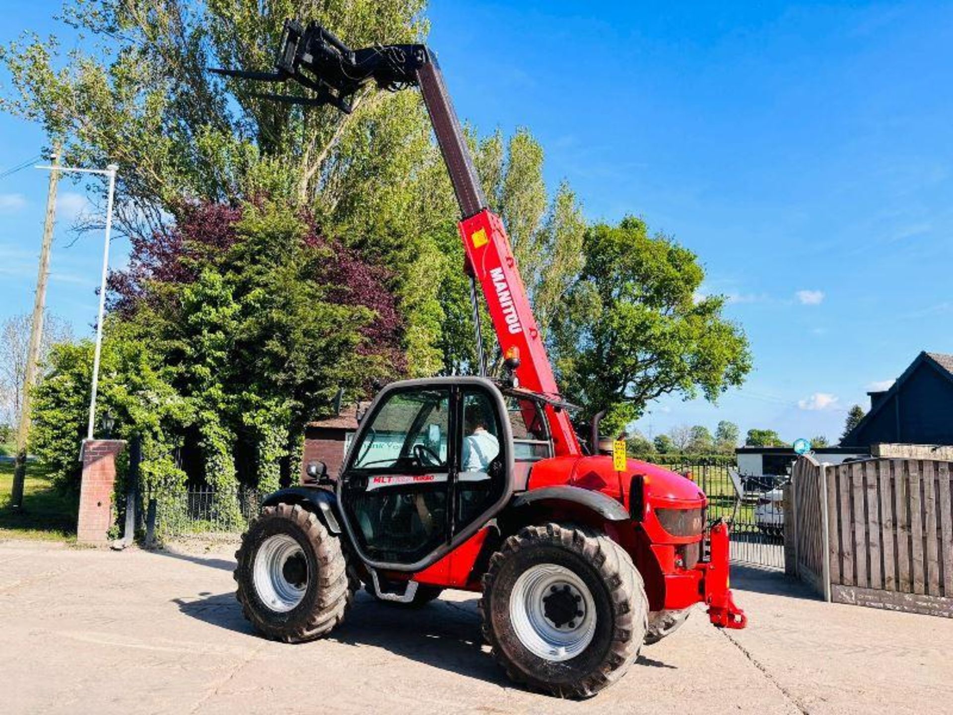 MANITOU MLT627 TELEHANDLER *AG-SPEC, YEAR 2009* C/W PICK UP HITCH  - Image 8 of 16