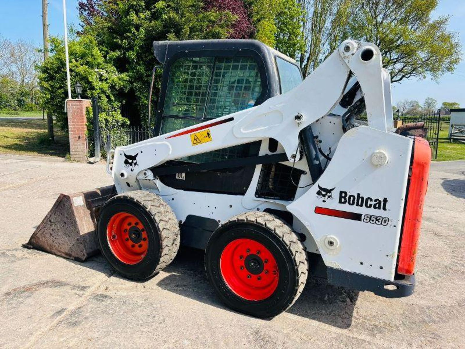 BOBCAT S530 HIGH LIFT SKIDSTEER *YEAR 2017,2819 HOURS* C/W BUCKET - Image 3 of 19