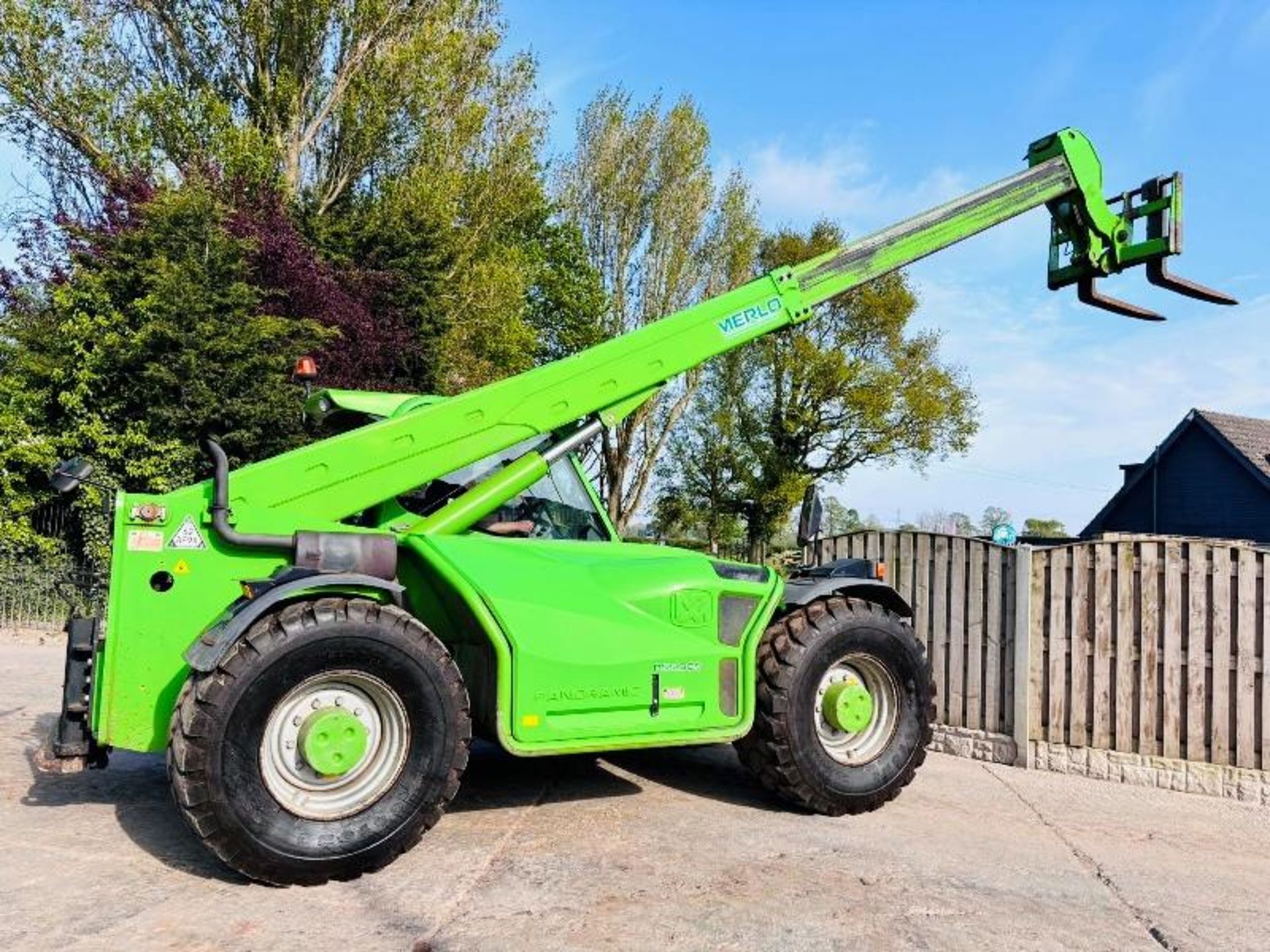 MERLO P55.9 4WD TELEHANDLER *YEAR 2013, 9 METER, 5.5 TON LIFT* C/W PALLET TINES - Bild 2 aus 16