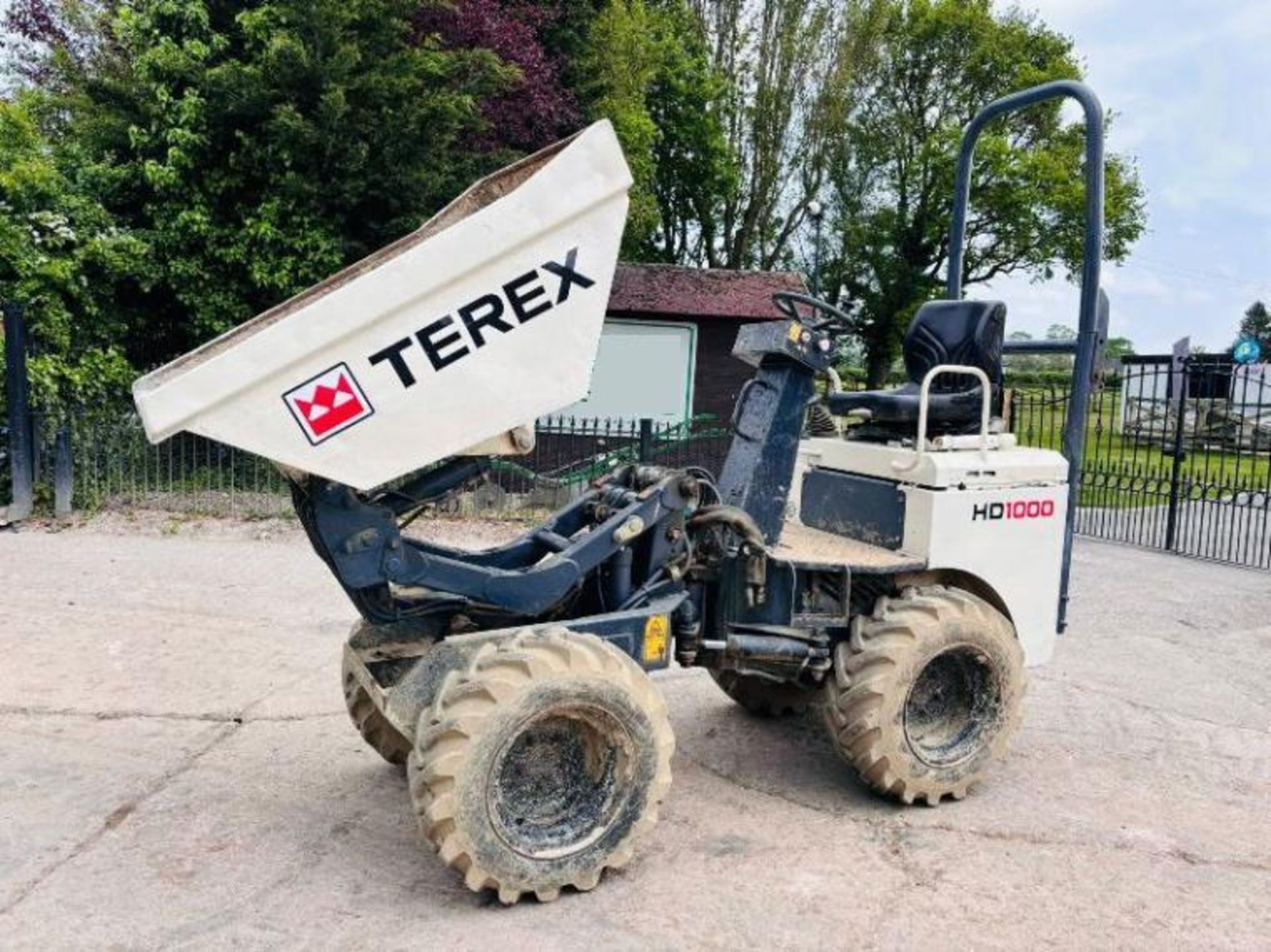 TEREX HD1000 HIGH TIP 4WD DUMPER C/W ROLE BAR - Image 13 of 16