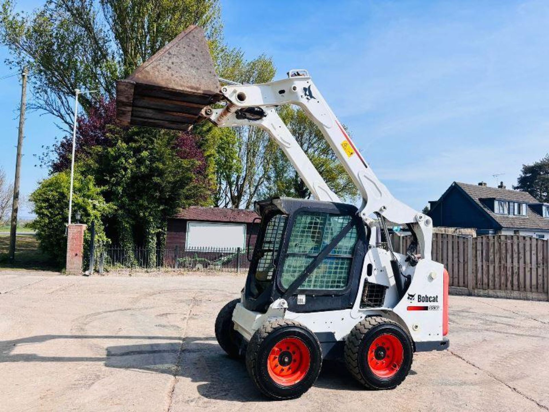 BOBCAT S530 HIGH LIFT SKIDSTEER *YEAR 2017,2819 HOURS* C/W BUCKET - Image 2 of 19