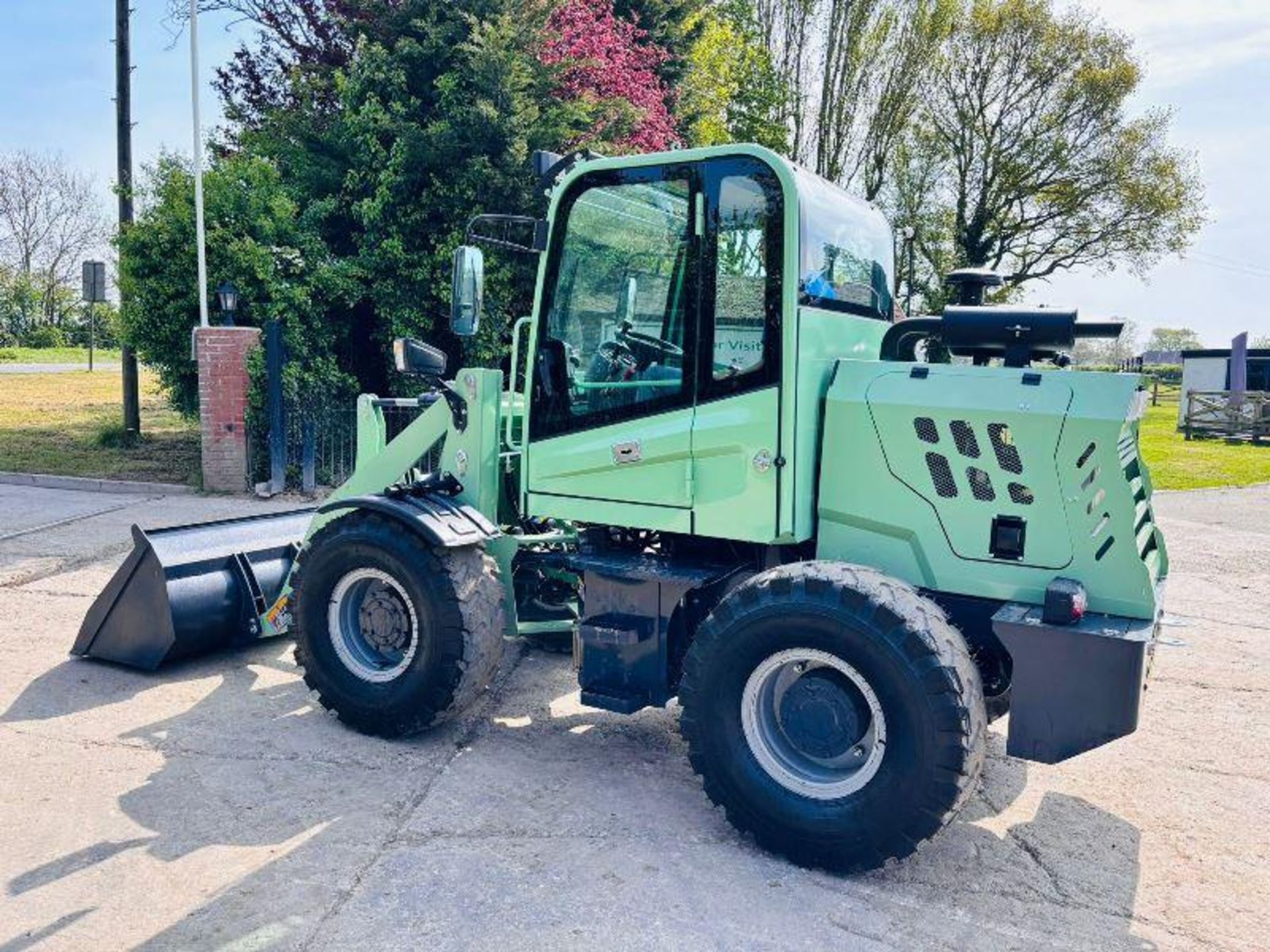 NEW UNUSED MACHPRO MP-L300 4WD LOADING SHOVEL *YEAR 2024* - Image 11 of 15