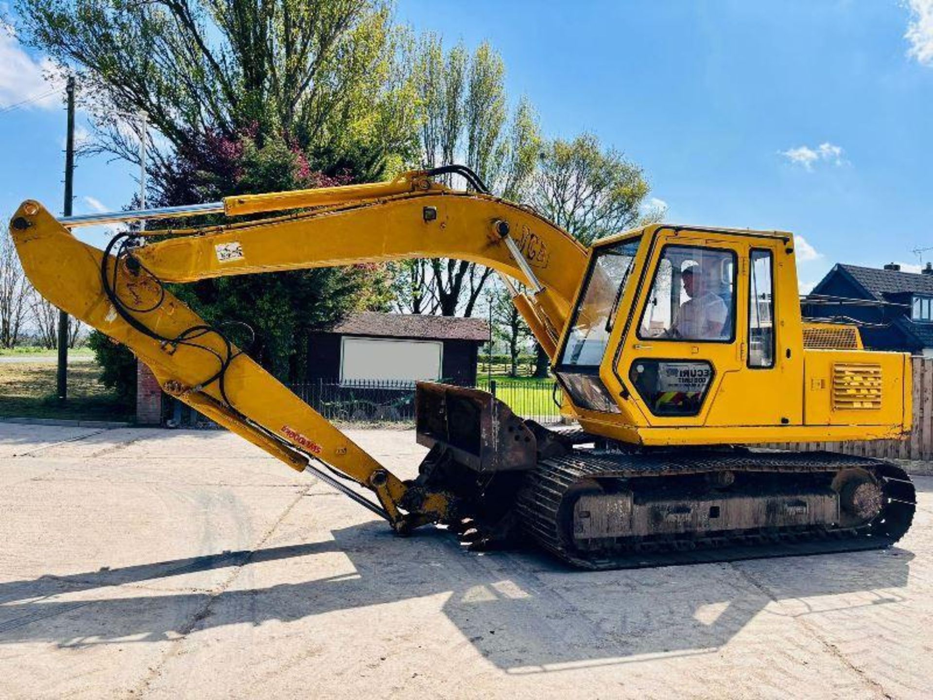 JCB JS130 TRACKED EXCAVATOR C/W QUICK HITCH & 2 X BUCKETS - Image 6 of 15