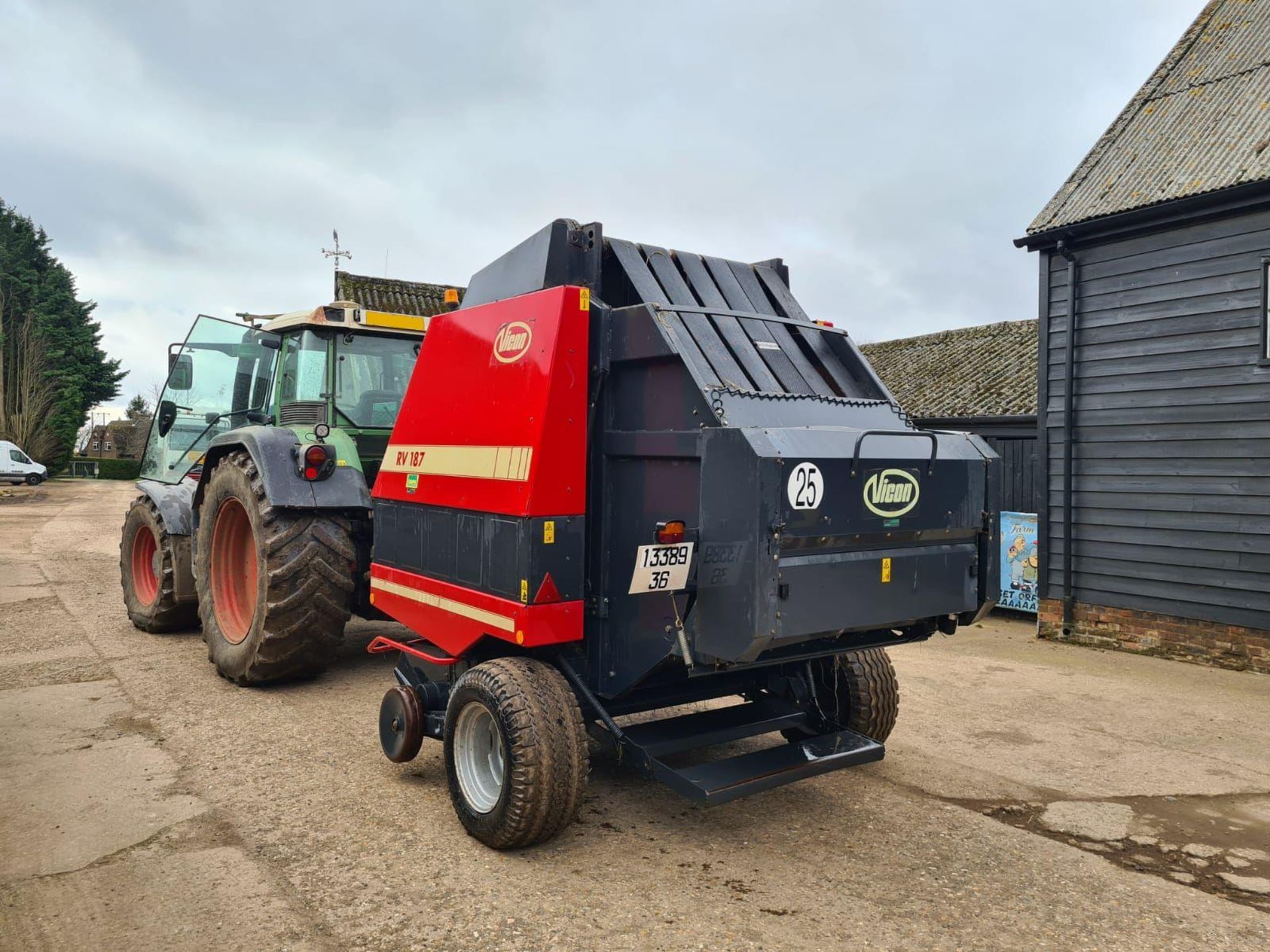 VICON RV187 BALER - 23000 BALES COUNT - Image 4 of 7