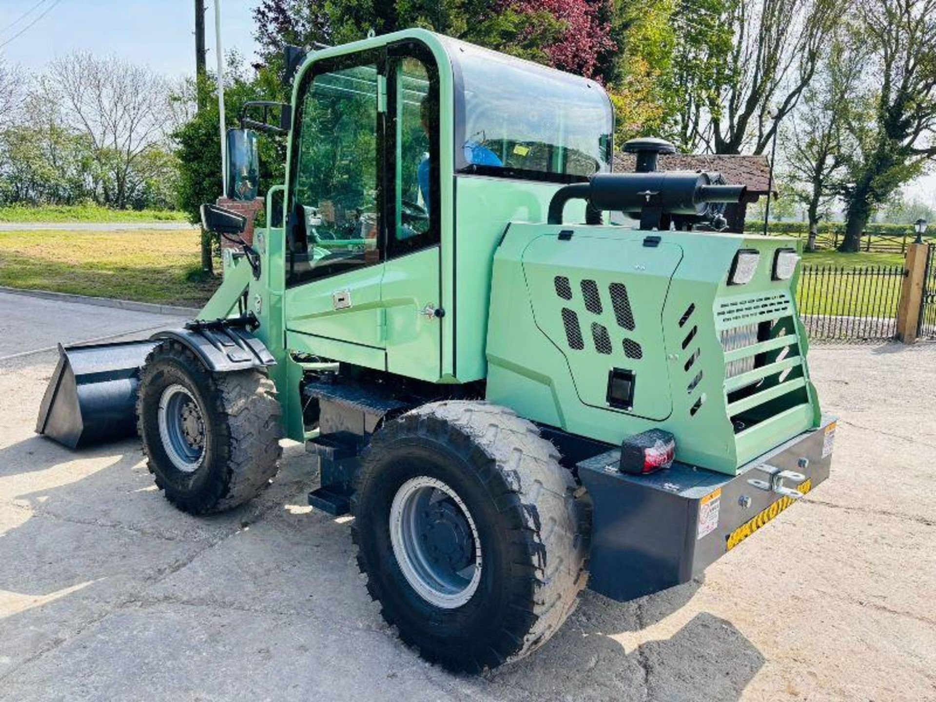 NEW UNUSED MACHPRO MP-L300 4WD LOADING SHOVEL *YEAR 2024* - Image 9 of 15