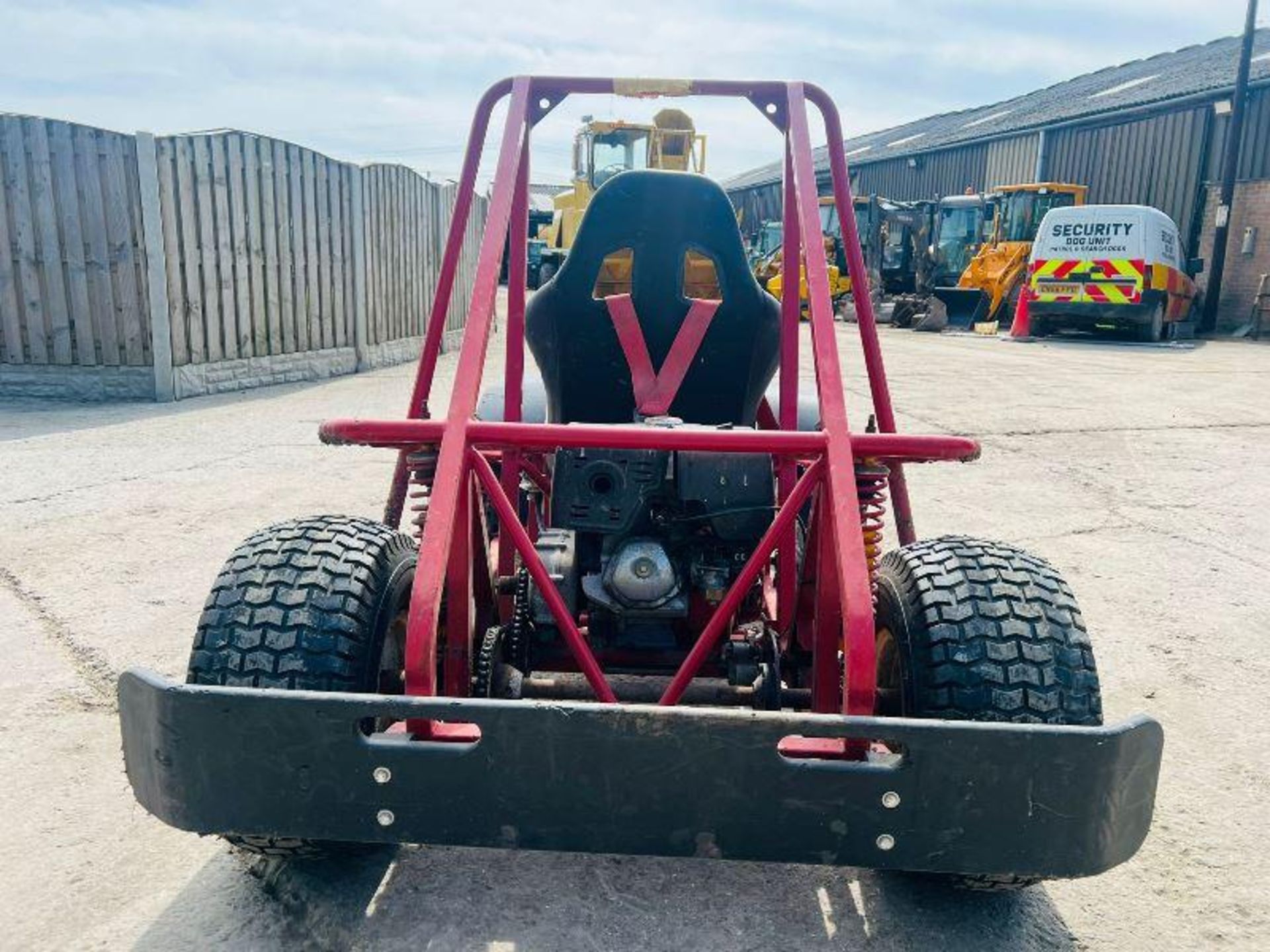 390CC 13.0HP PETROL BUGGIE C/W 3 POINT COBRA BUCKET SEAT  - Image 4 of 10