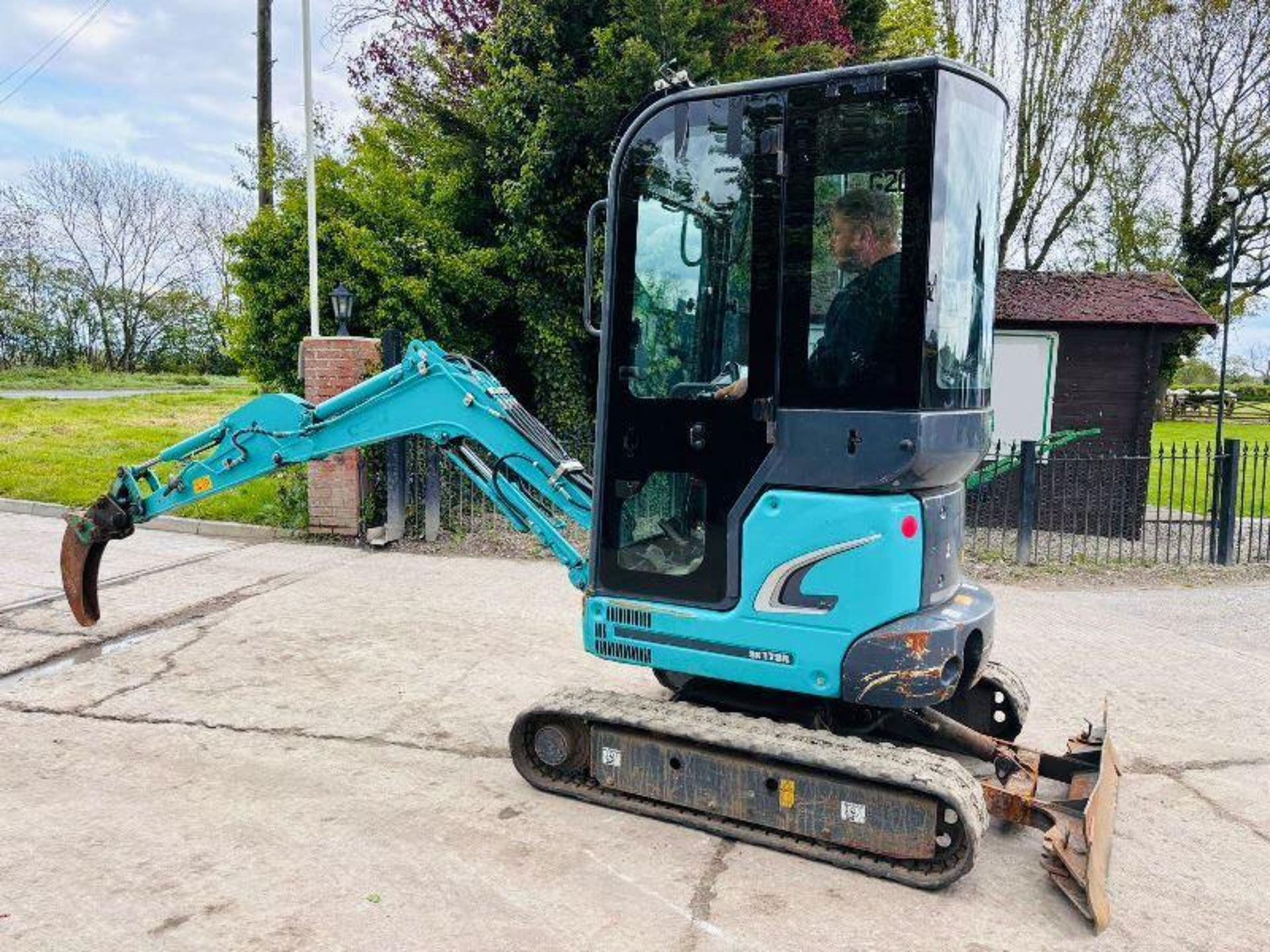 KOBELCO TRACKED EXCAVATOR *2021, 1694 HOURS* C/W QUICK HITCH - Image 8 of 18