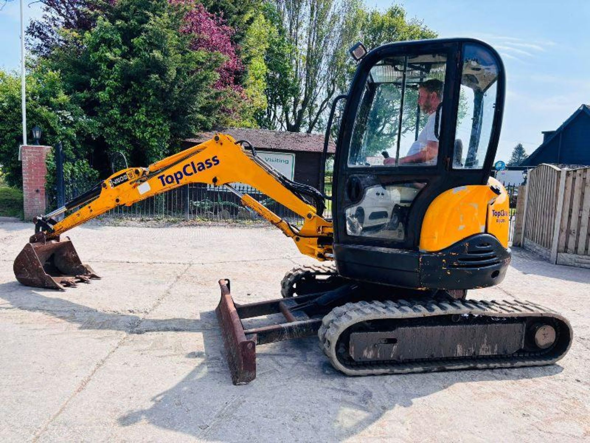 JCB 8027 TRACKED EXCAVATOR *ZERO SWING* C/W RUBBER TRACKS - Bild 11 aus 16