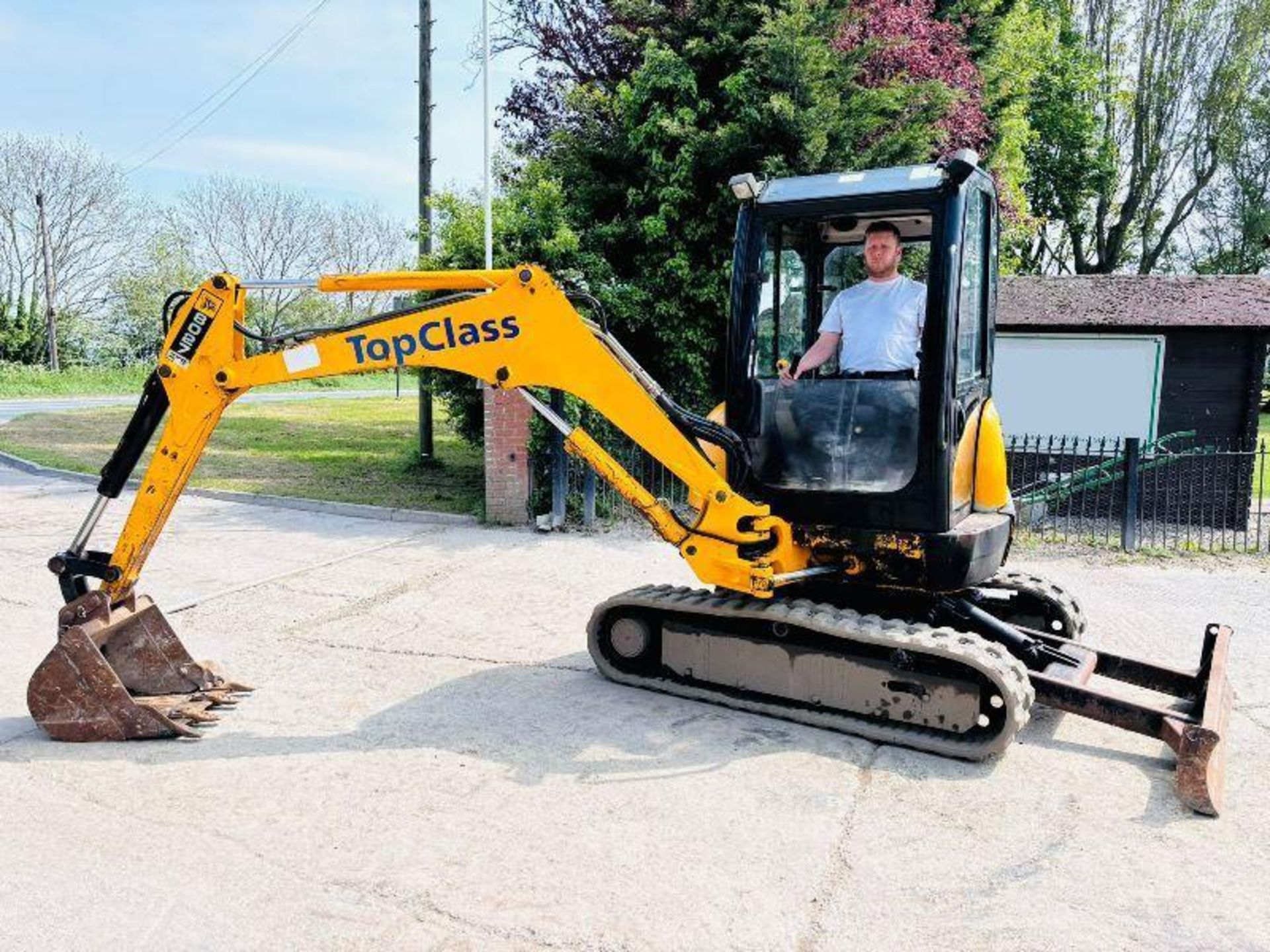 JCB 8027 TRACKED EXCAVATOR *ZERO SWING* C/W RUBBER TRACKS - Image 3 of 16