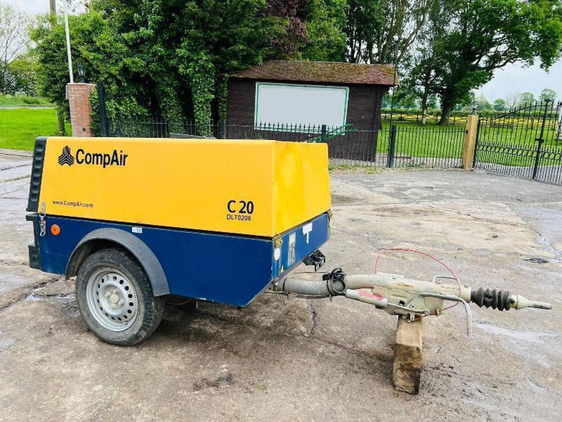 COMPAIR C20 DLT0206 SINGLE AXLE COMPRSSOR * YEAR 2016 * C/W KUBOTA ENGINE 