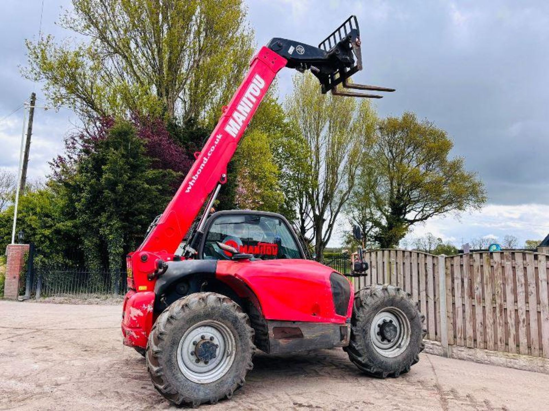 MANITOU MT732 4WD TELEHANDLER *YEAR 2014* C/W PALLET TINES - Image 5 of 19