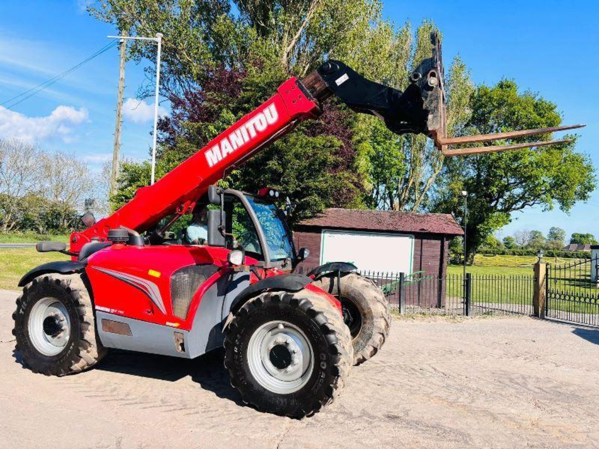 MANITOU MLT735 TELEHANDLER *AG-SPEC, YEAR 2015* C/W PUH & TINES - Image 18 of 19