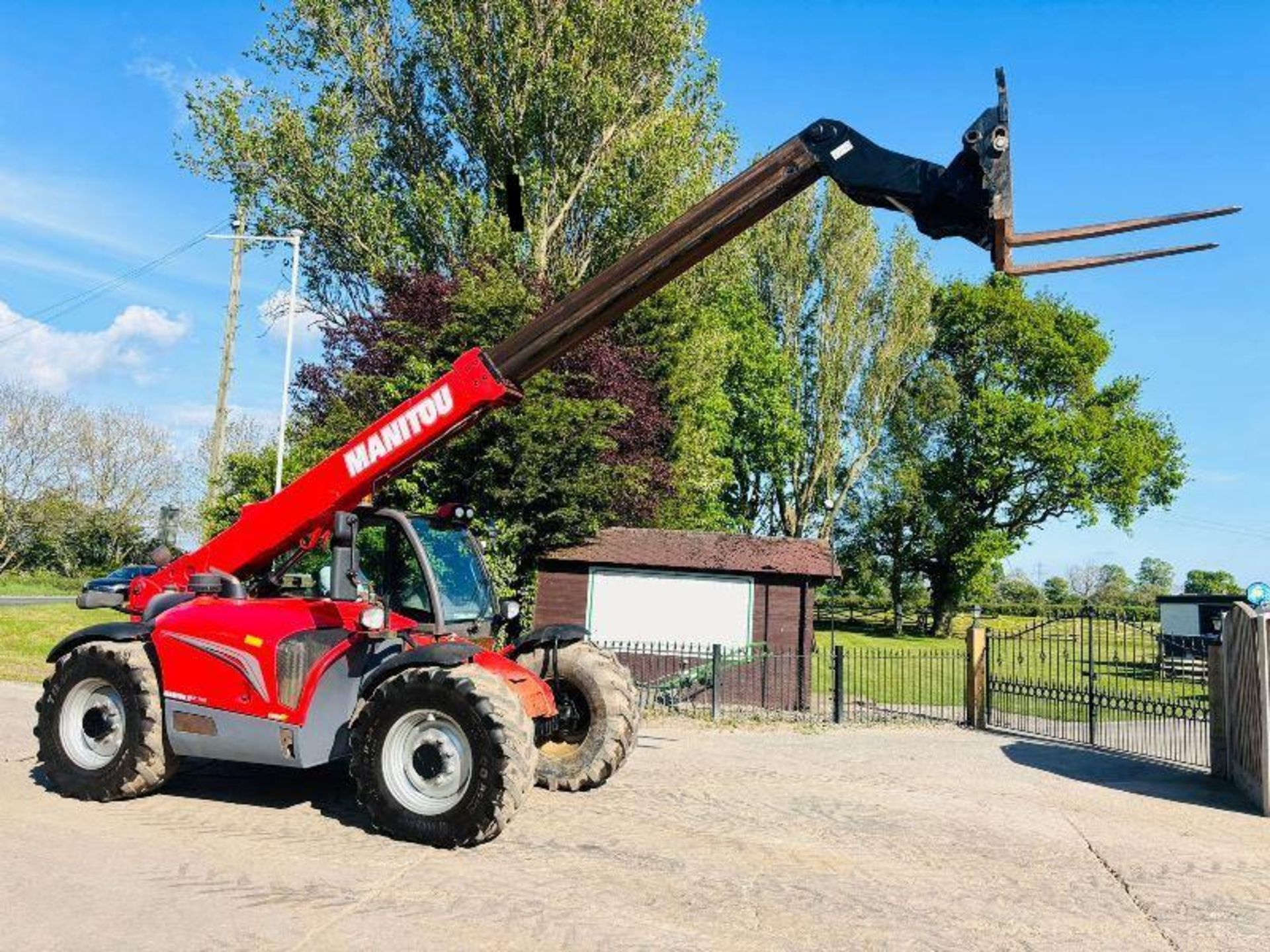 MANITOU MLT735 TELEHANDLER *AG-SPEC, YEAR 2015* C/W PUH & TINES - Image 3 of 19