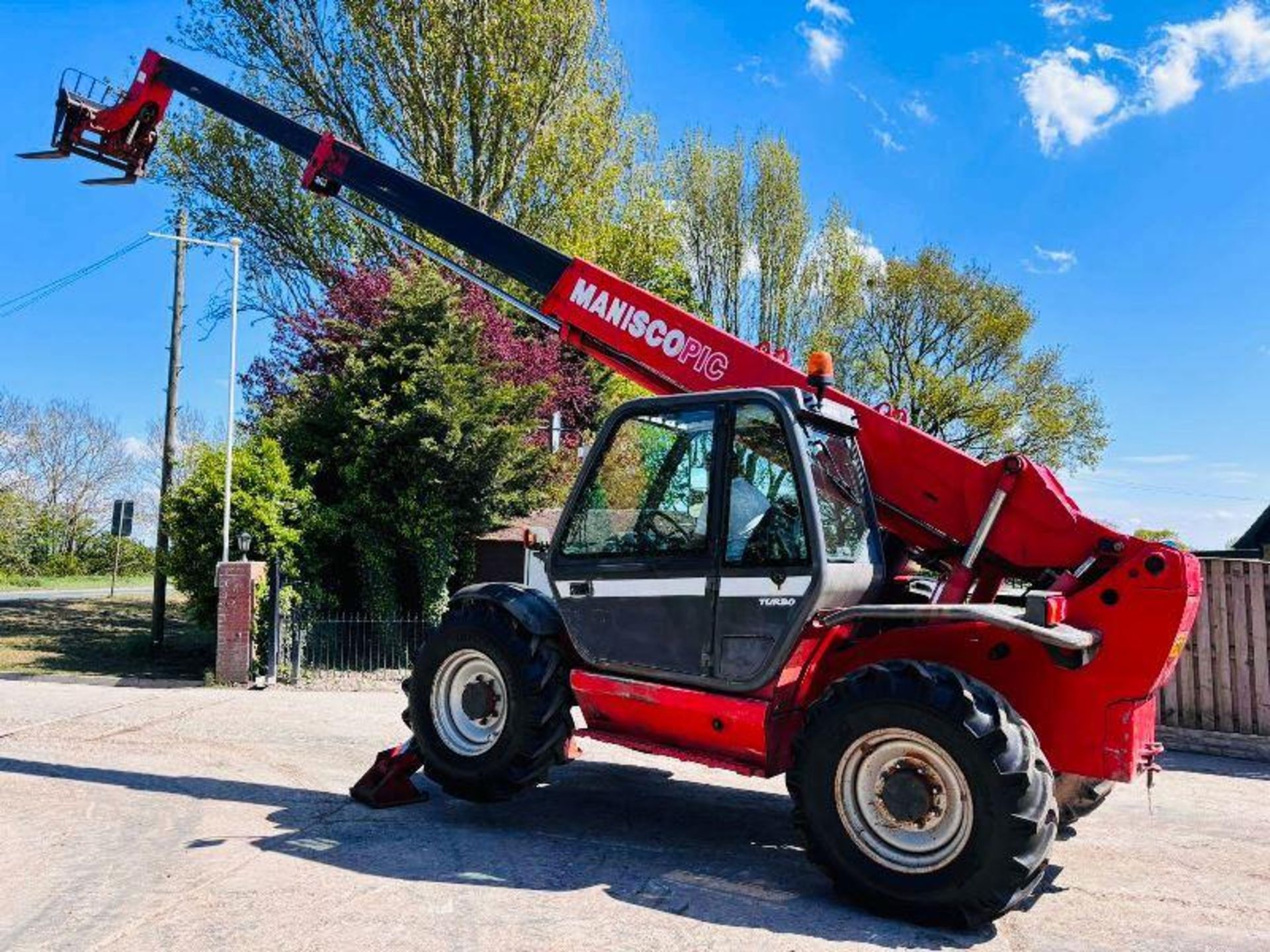 MANITOU MT1235 4WD TELEHANDLER * 12 METER * C/W PALLET TINES - Bild 11 aus 19