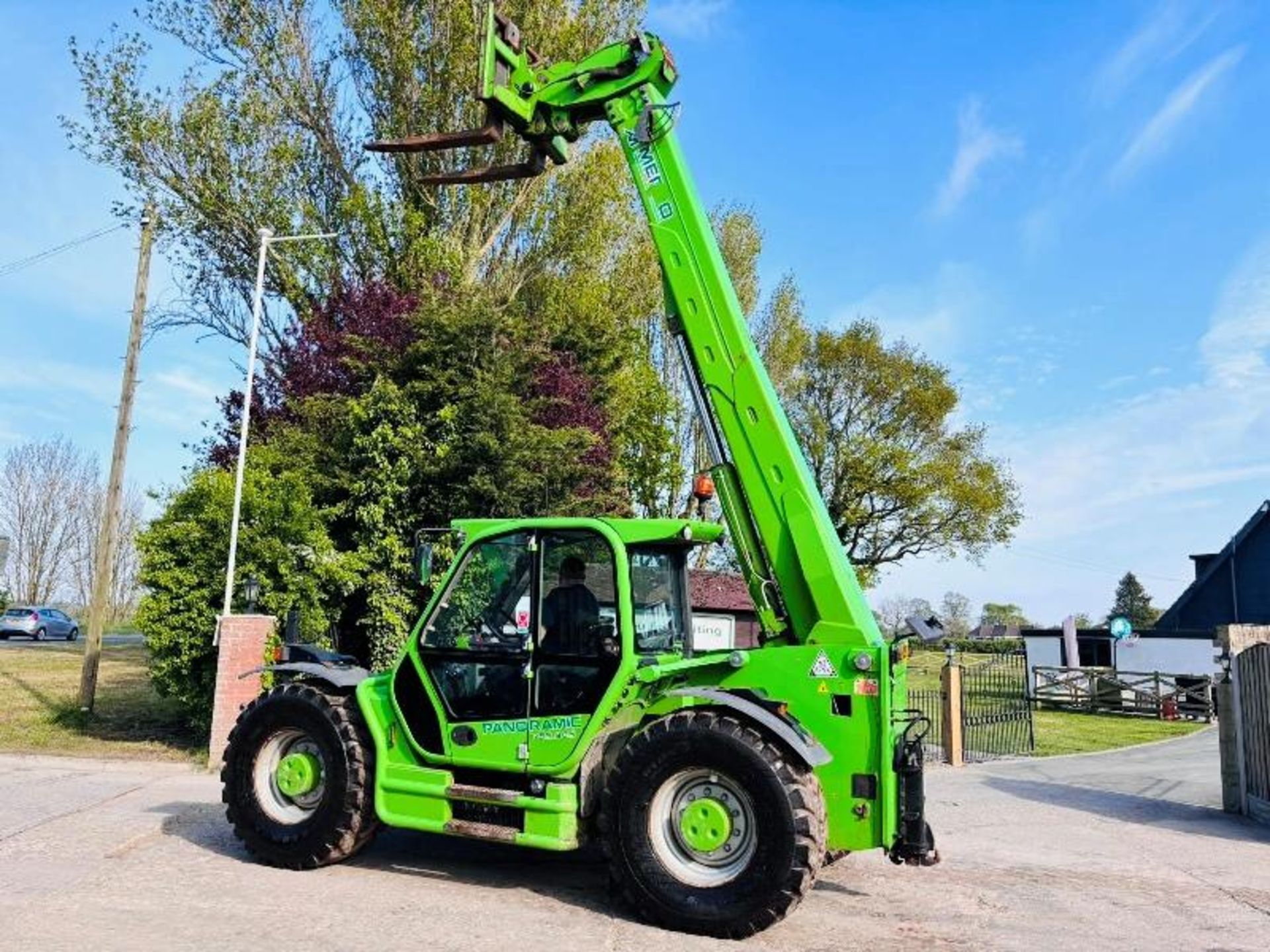 MERLO P55.9 4WD TELEHANDLER *YEAR 2013, 9 METER, 5.5 TON LIFT* C/W PALLET TINES - Bild 16 aus 16