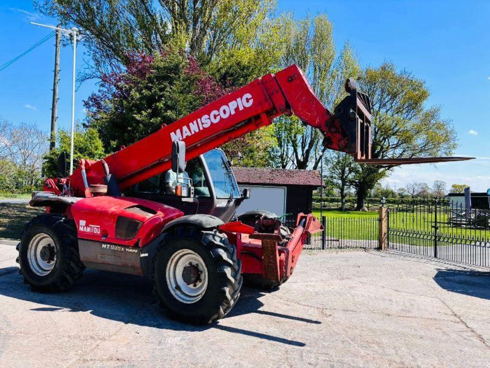 MANITOU MT1235 4WD TELEHANDLER * 12 METER * C/W PALLET TINES - Bild 17 aus 19