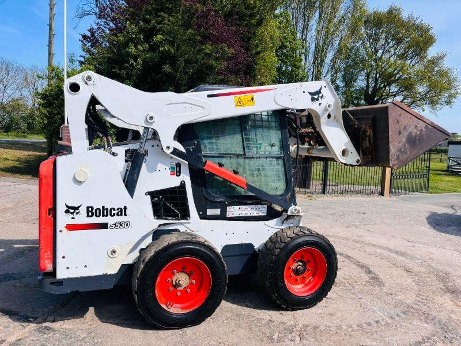 BOBCAT S530 HIGH LIFT SKIDSTEER *YEAR 2017,2819 HOURS* C/W BUCKET - Image 6 of 19