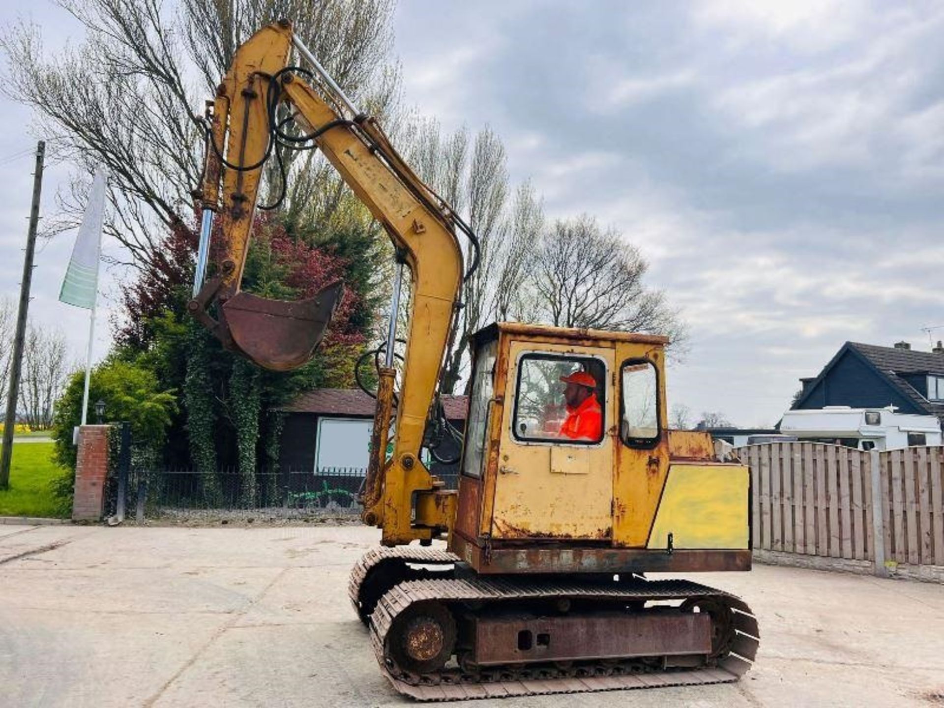 MITSUBISHI MS070U-2 TRACKED EXCAVATOR C/W BUCKET - Image 3 of 11